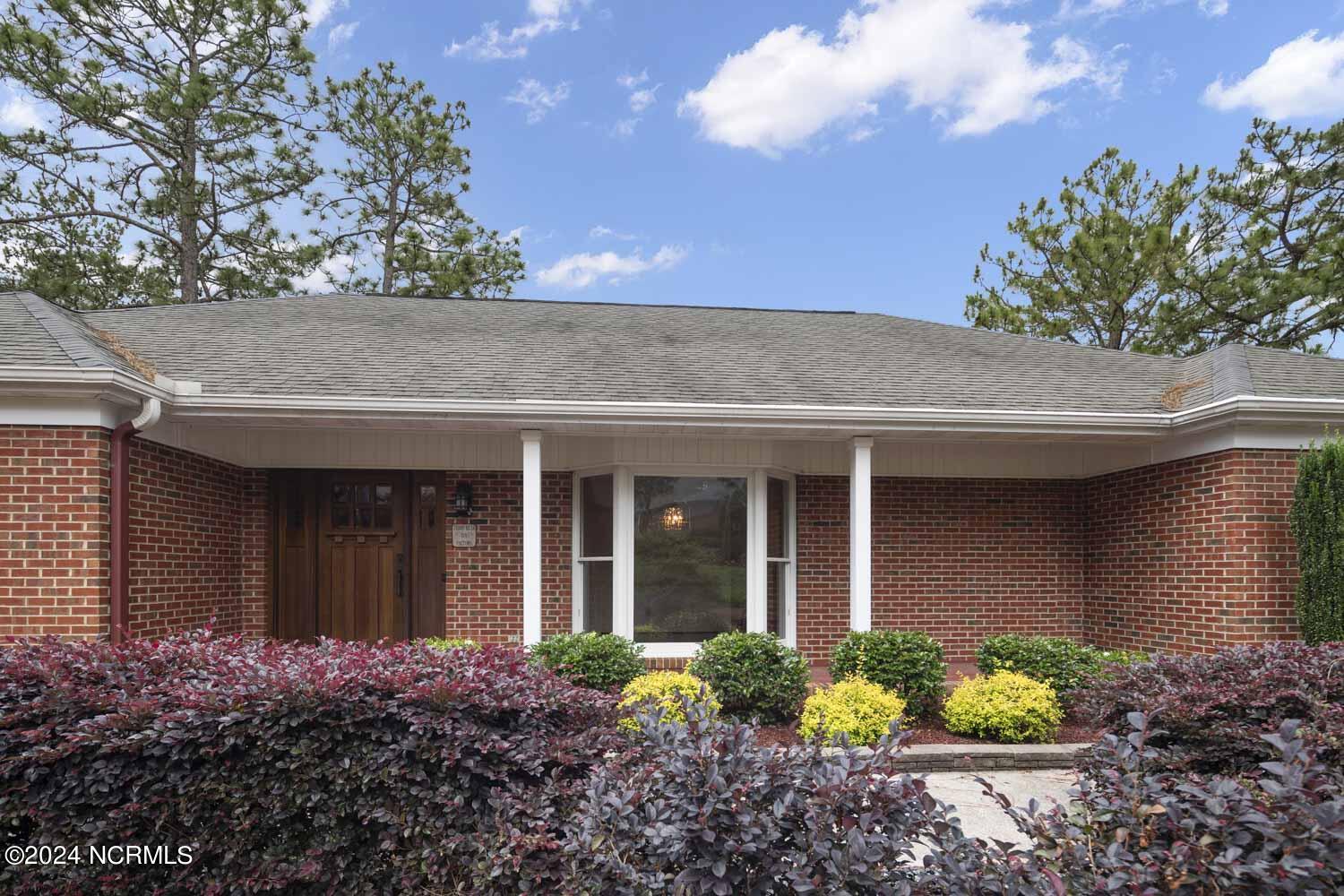 5 Interlachon Lane