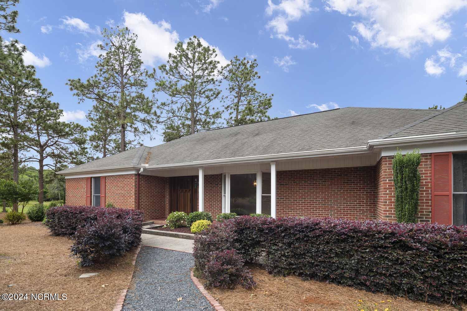 5 Interlachon Lane