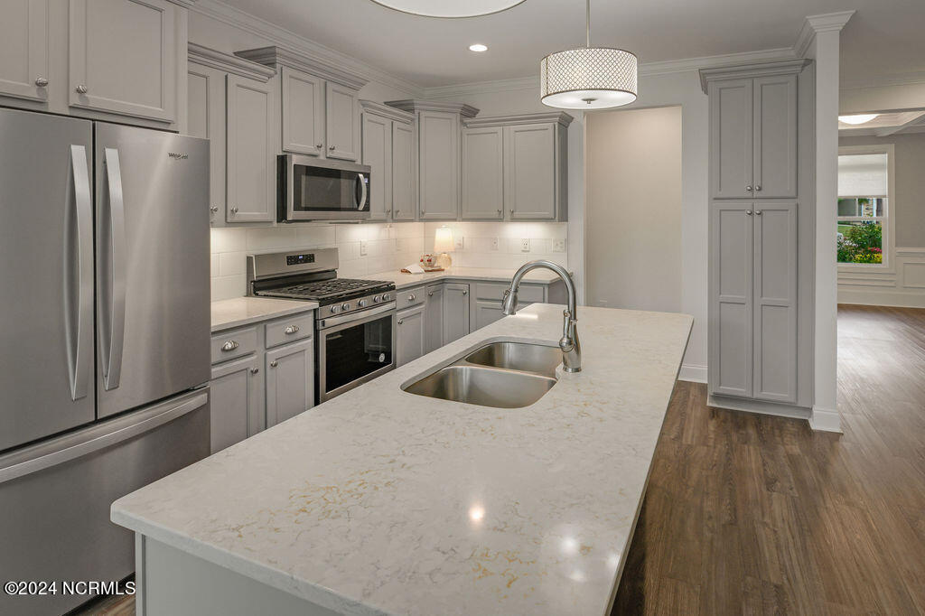 330 N Bracken Fern Lane