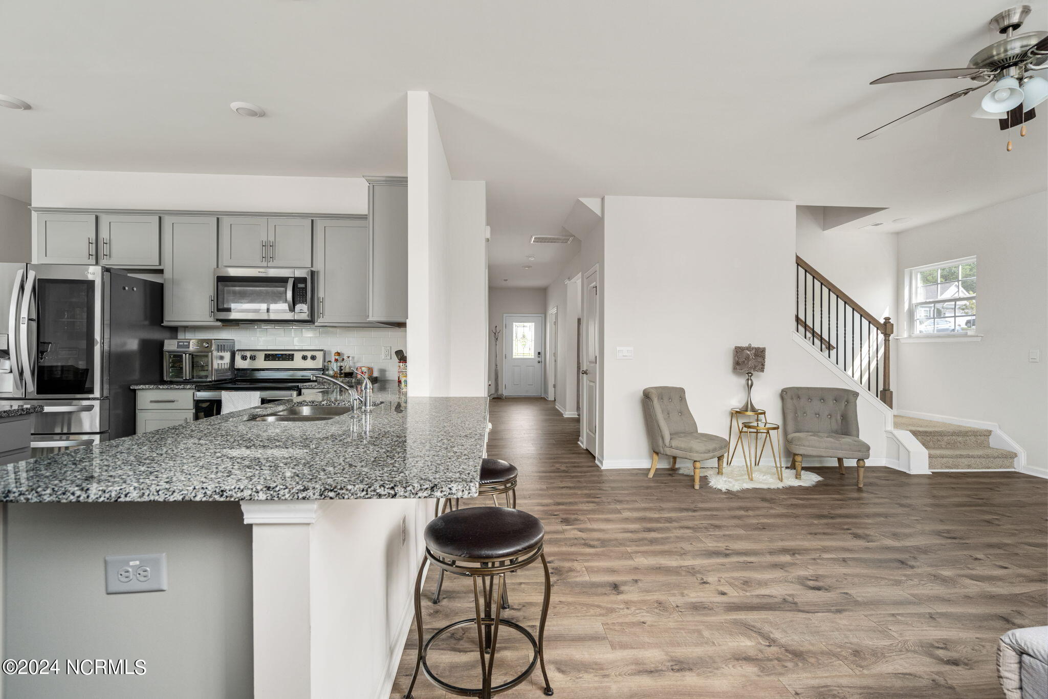 412 Apricot Lane