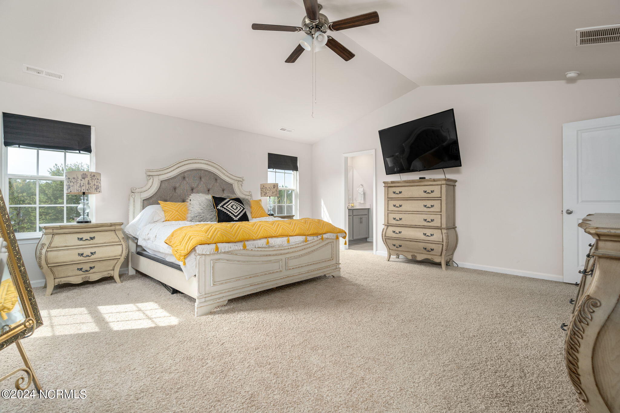 412 Apricot Lane
