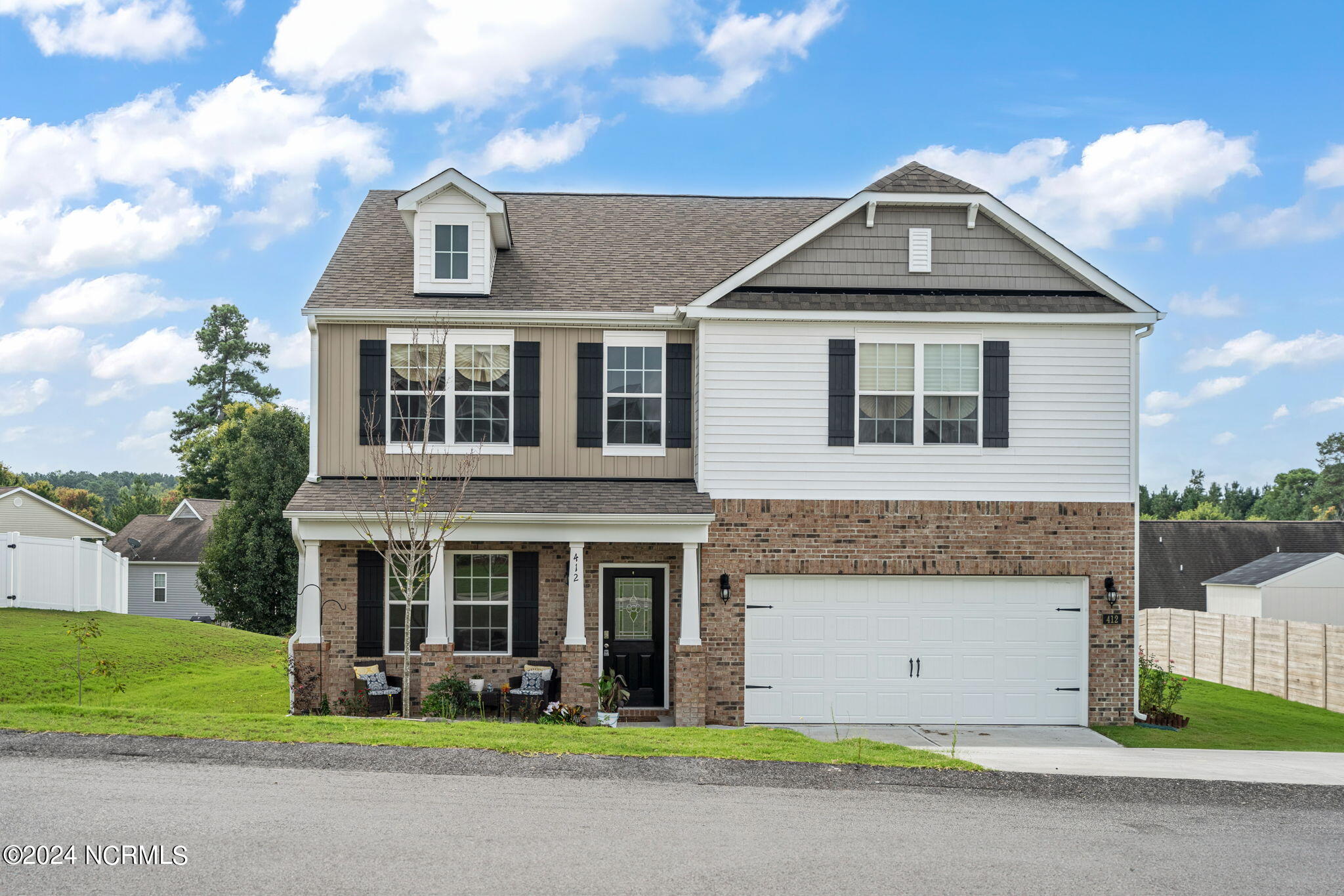412 Apricot Lane