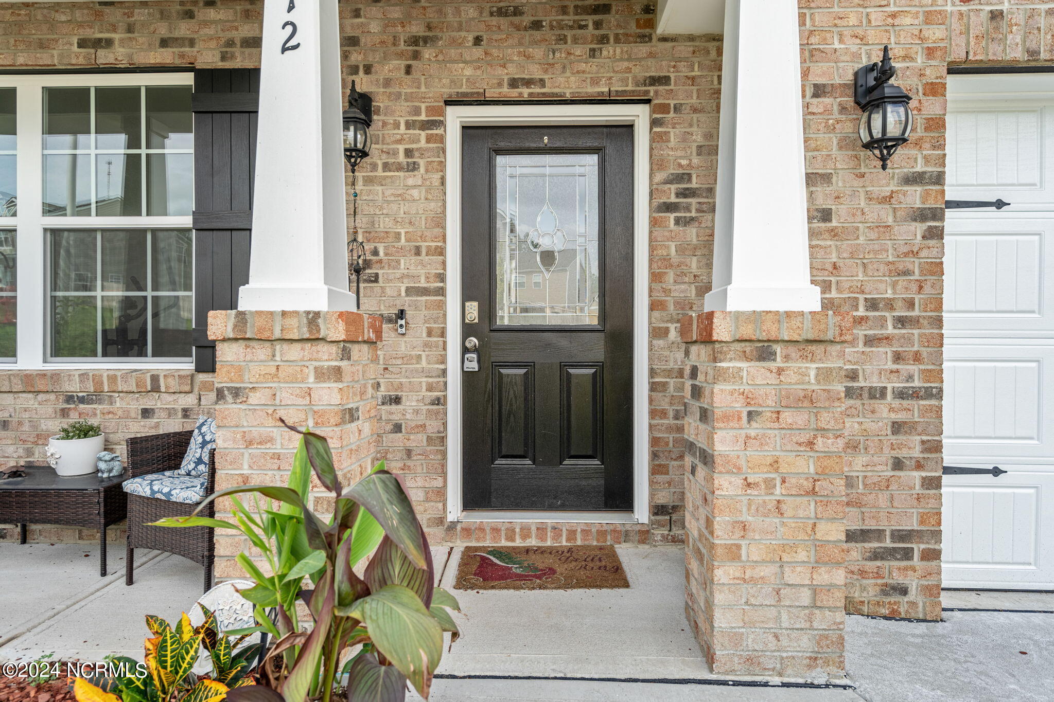 412 Apricot Lane