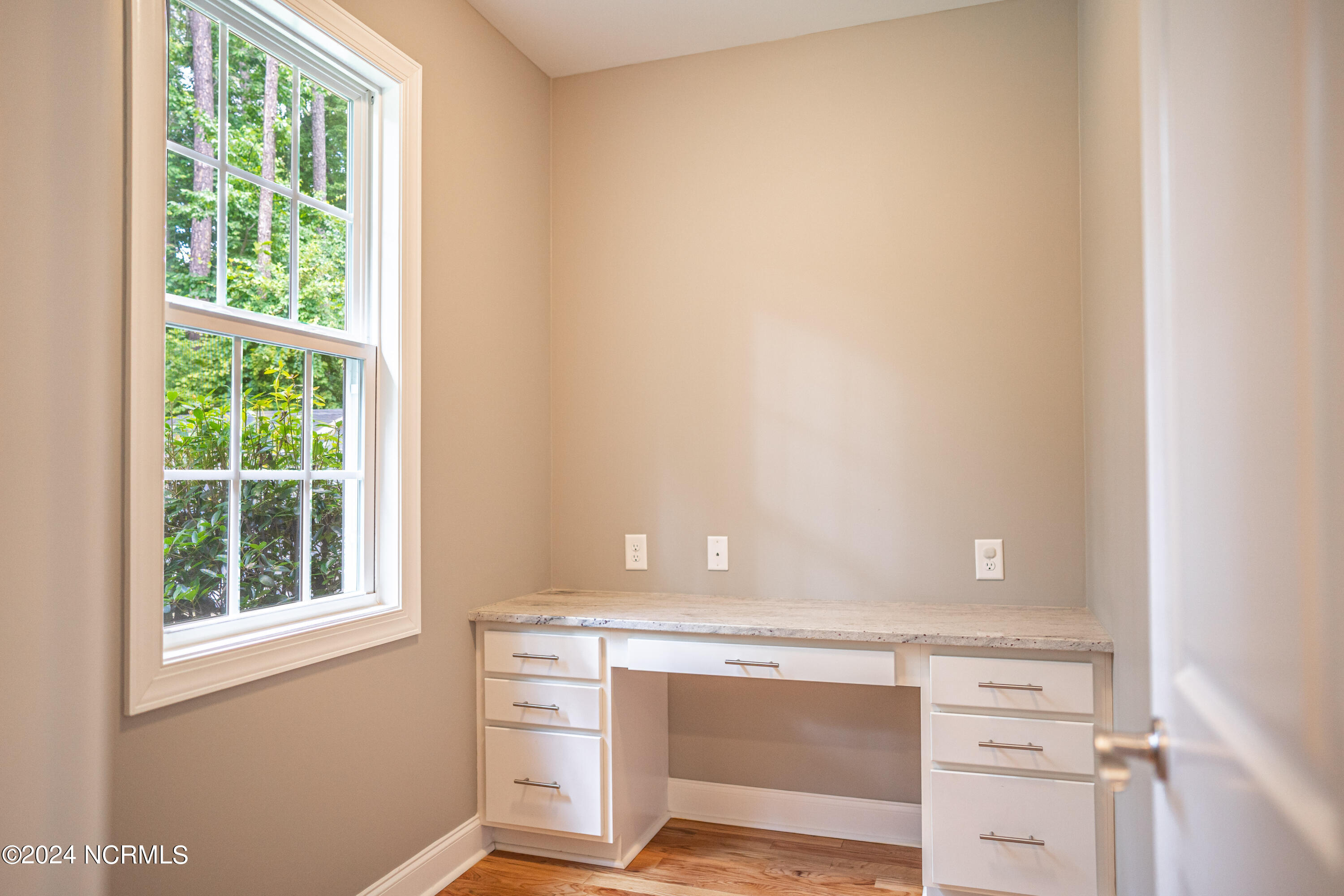 1808 E Indiana Avenue