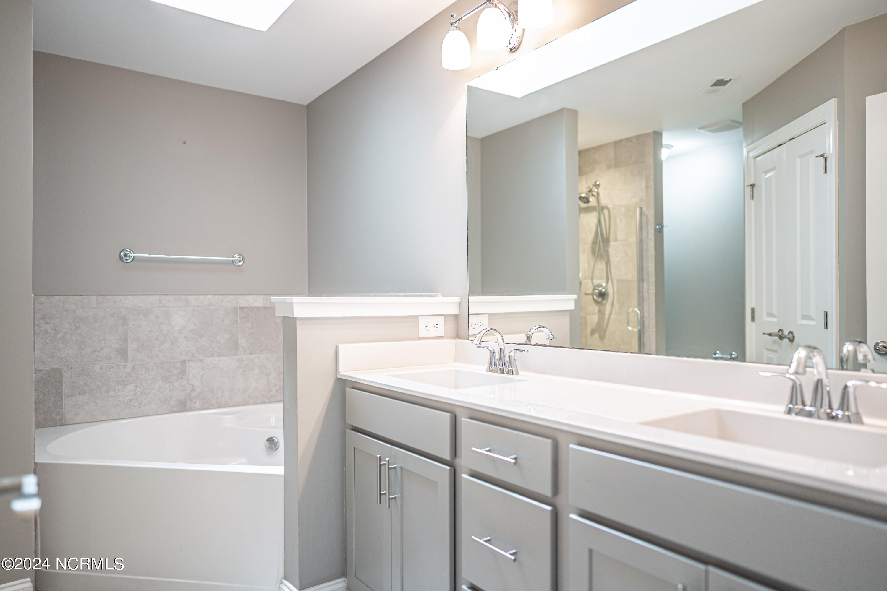 1808 E Indiana Avenue