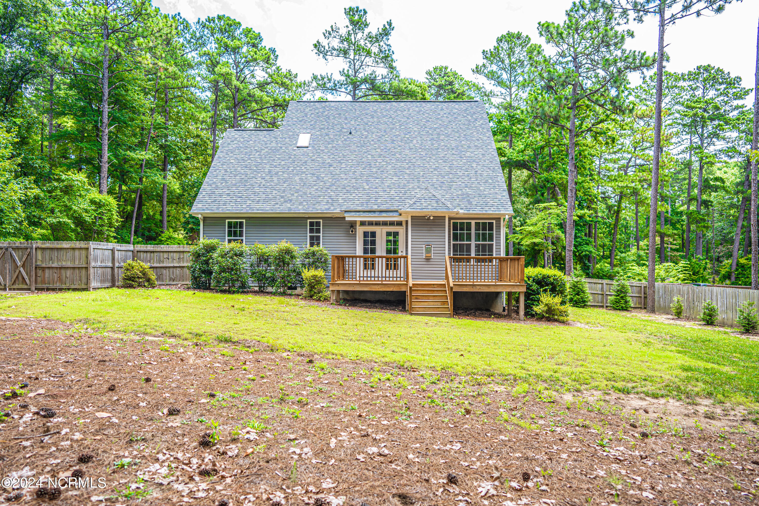 1808 E Indiana Avenue