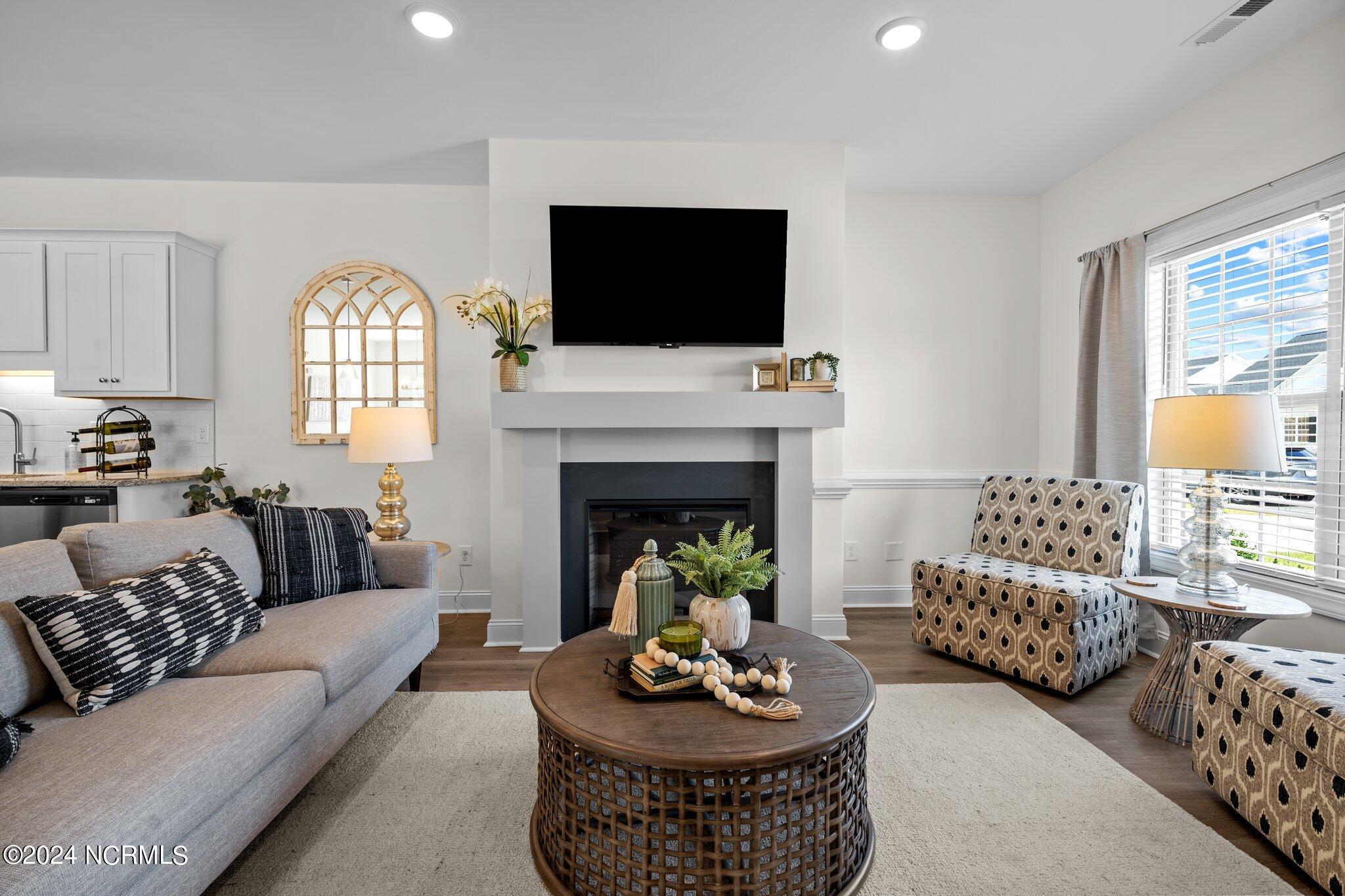 2201 Dartford Drive B