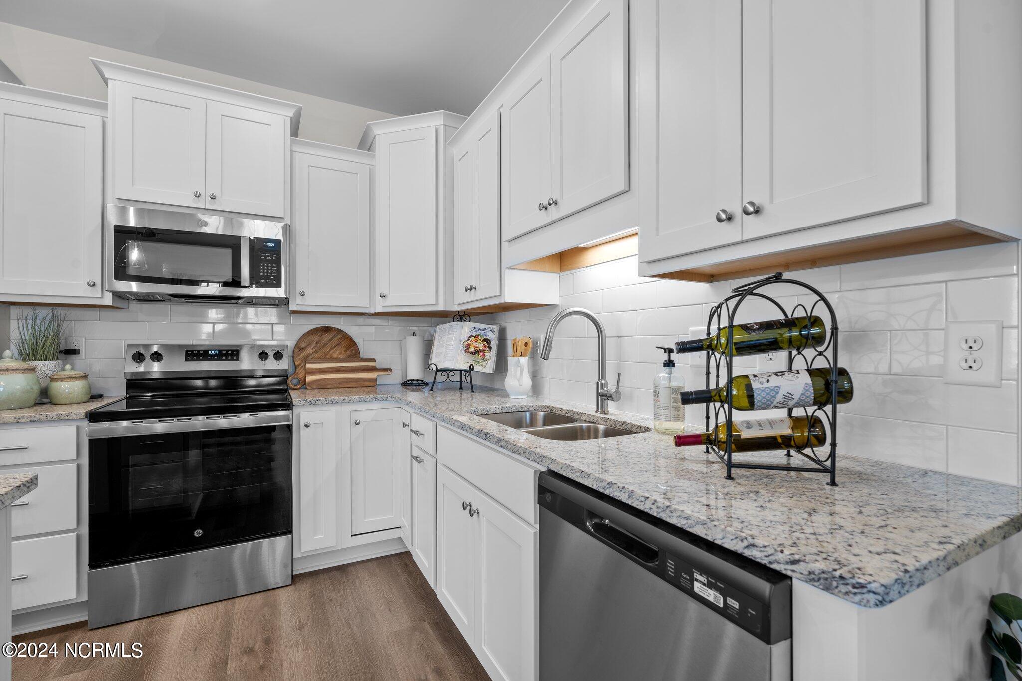 2201 Dartford Drive B