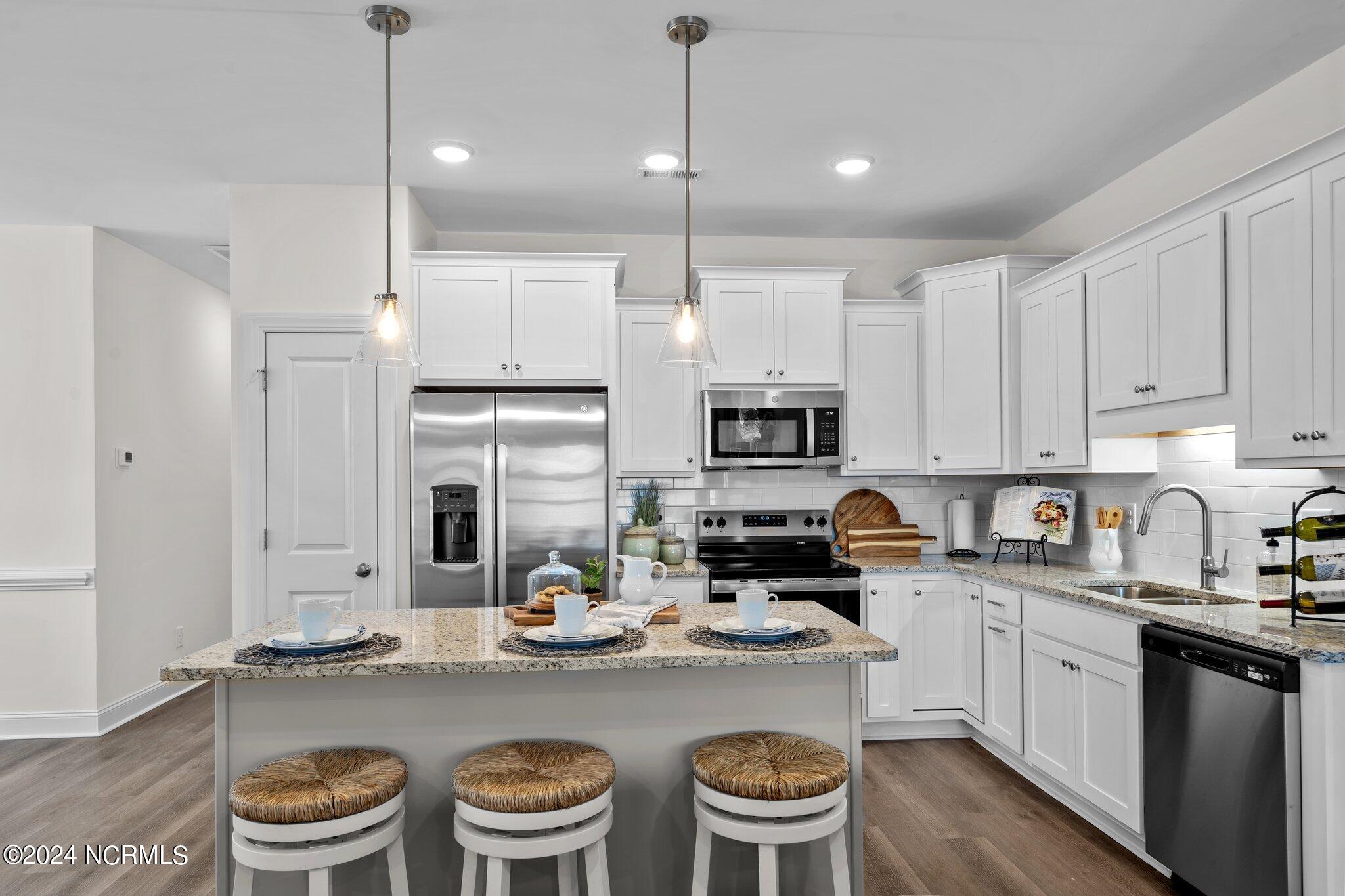 2201 Dartford Drive B