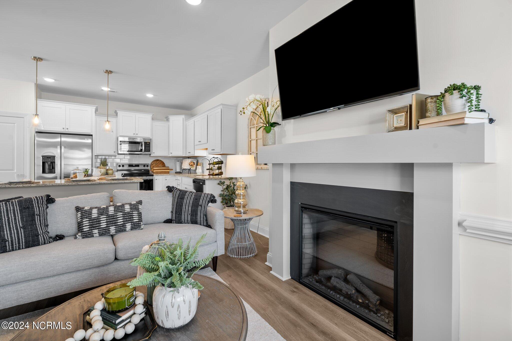 2201 Dartford Drive B