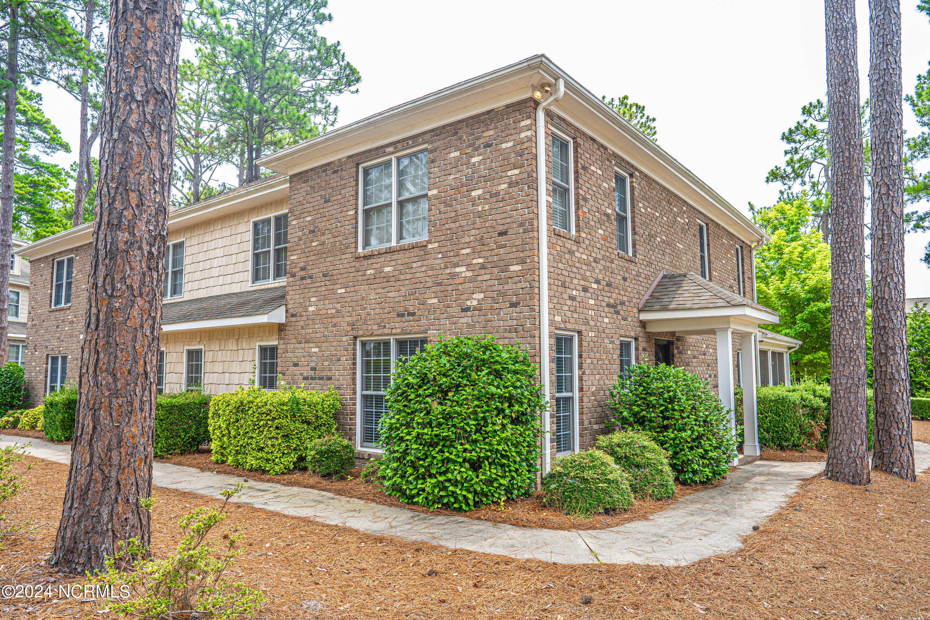 201 Longwood Place