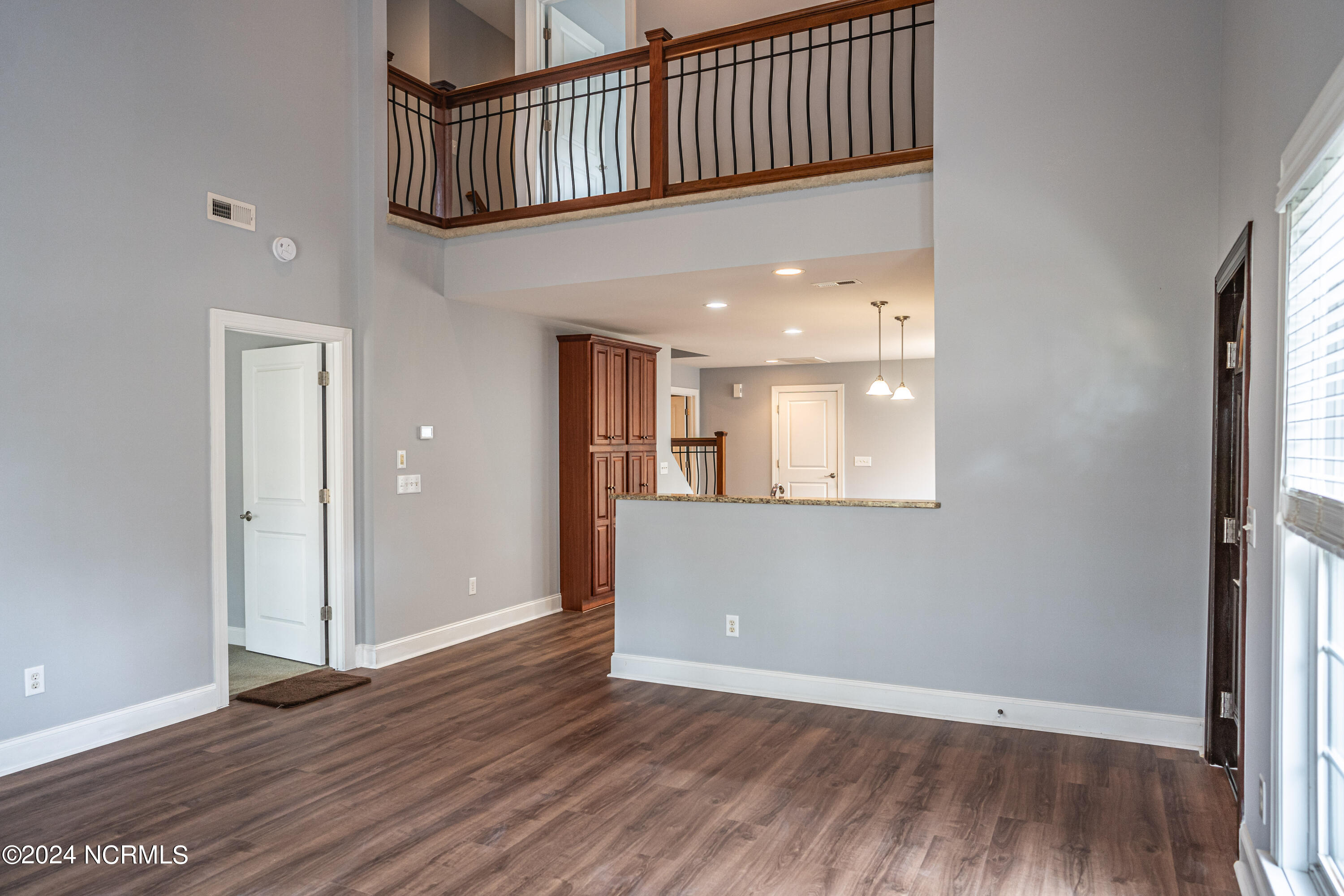 201 Longwood Place