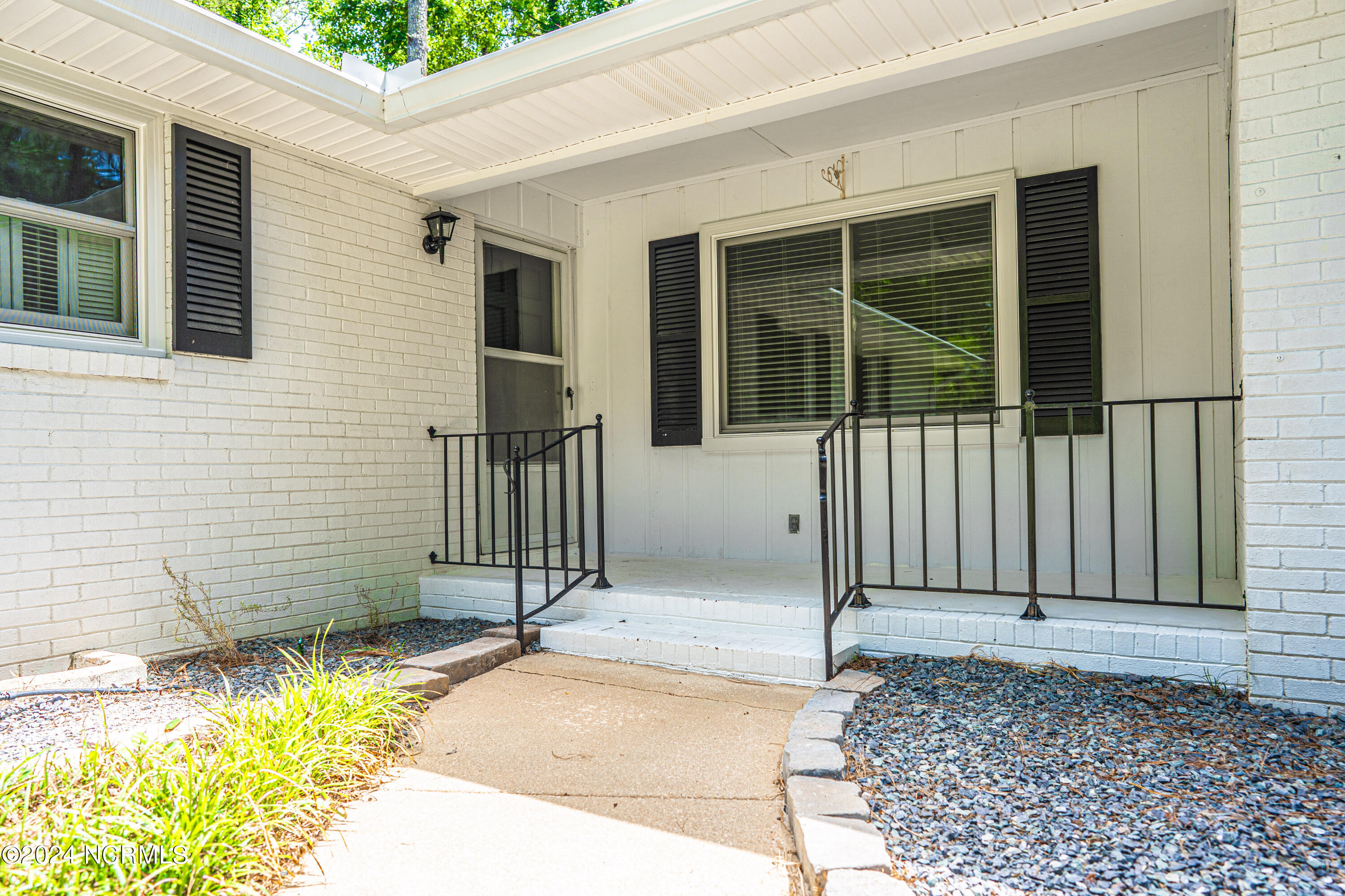 121 Heather Lane