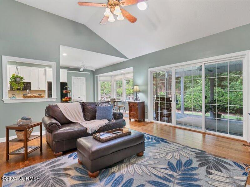 95 Lake Shore Drive