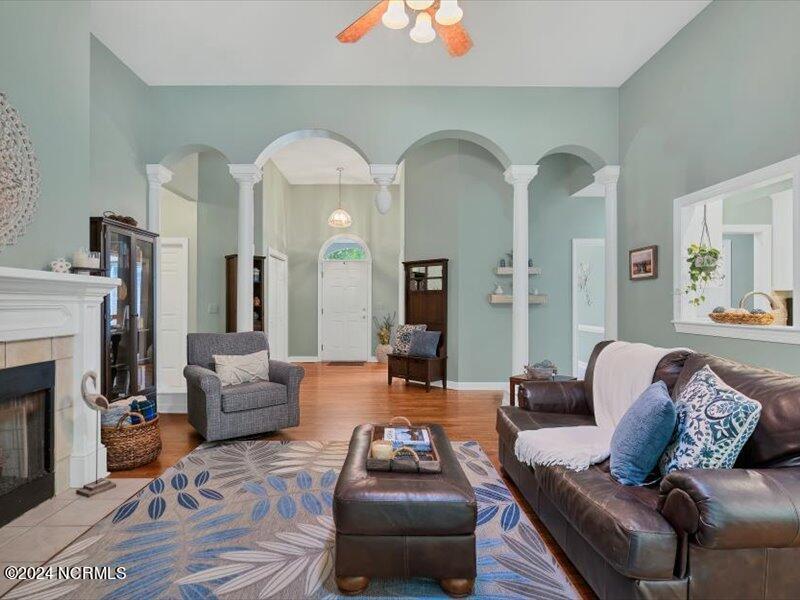95 Lake Shore Drive