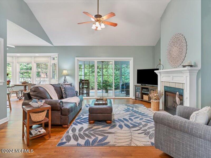 95 Lake Shore Drive