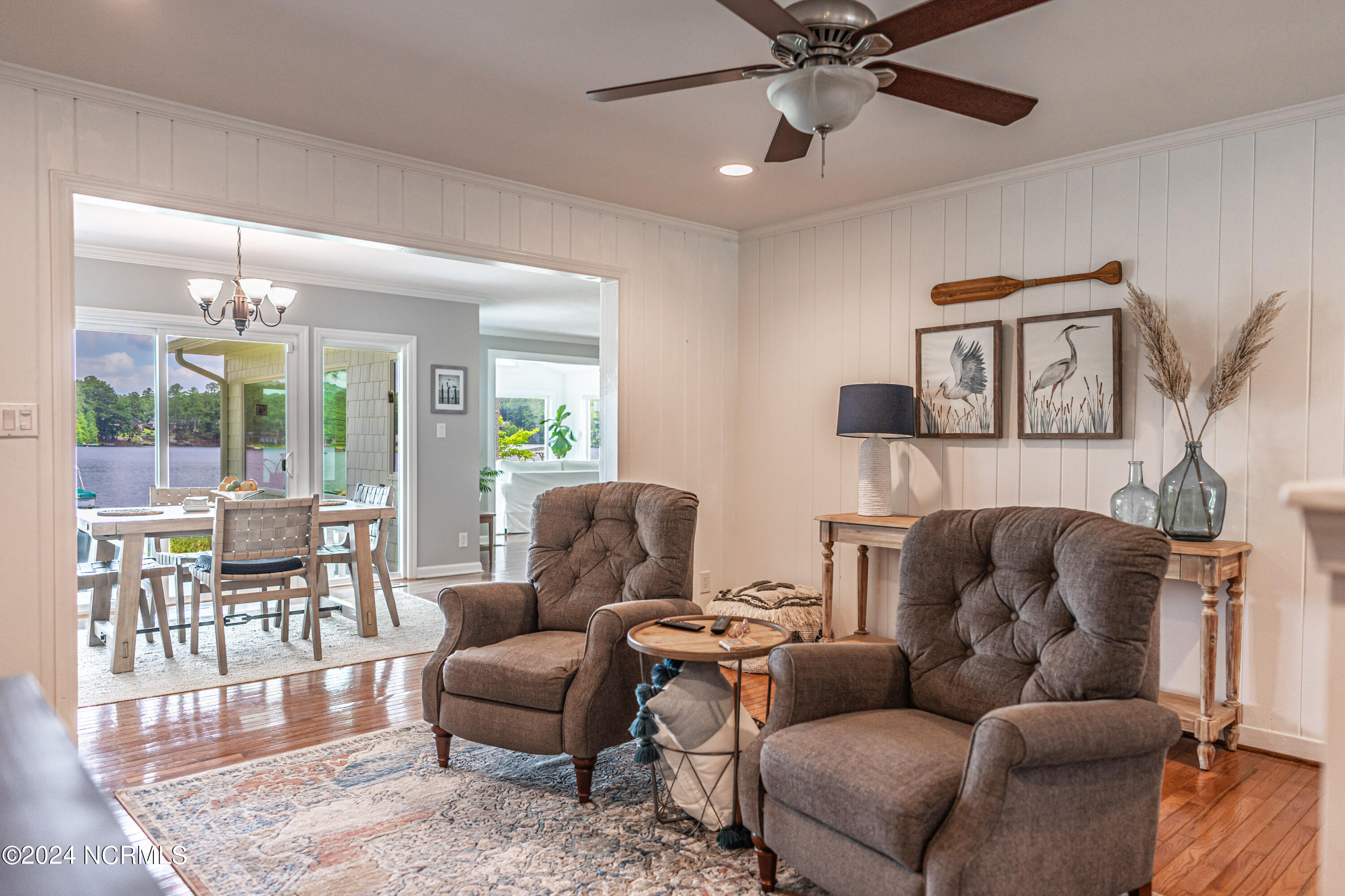 28 S Lakeshore Drive