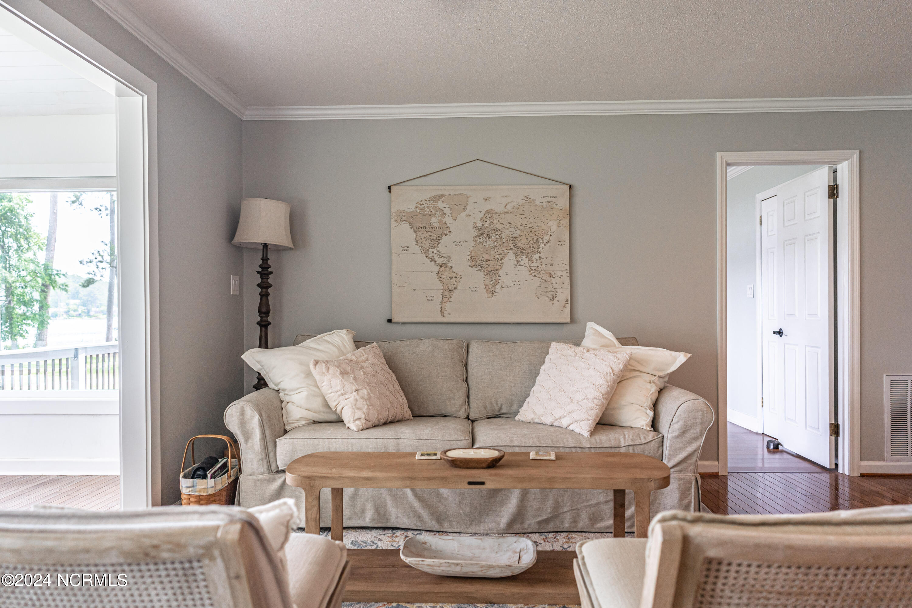 28 S Lakeshore Drive