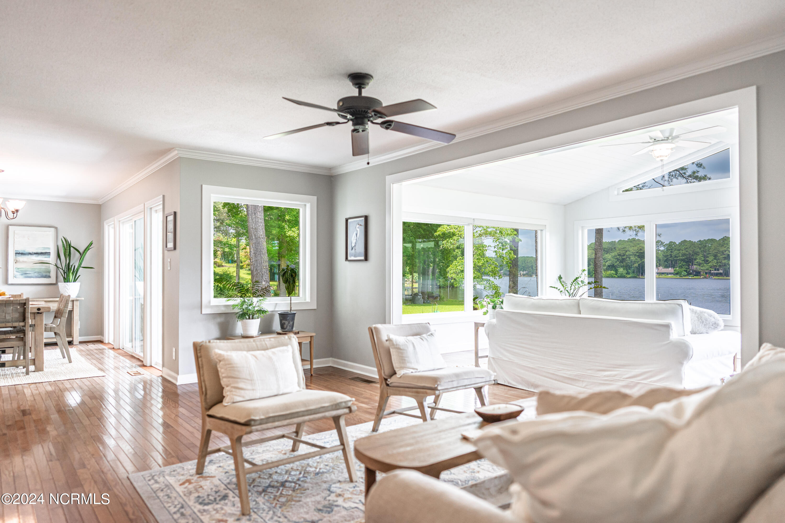 28 S Lakeshore Drive