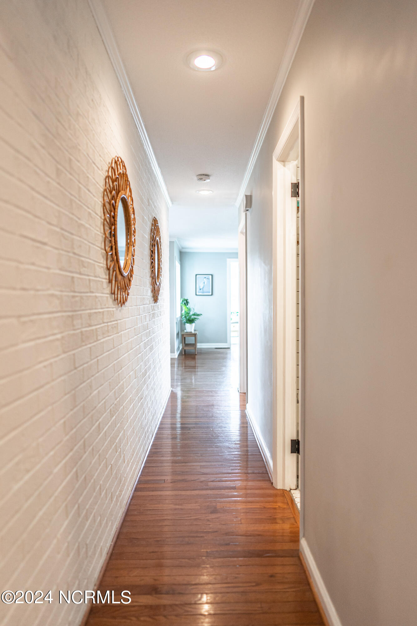 28 S Lakeshore Drive