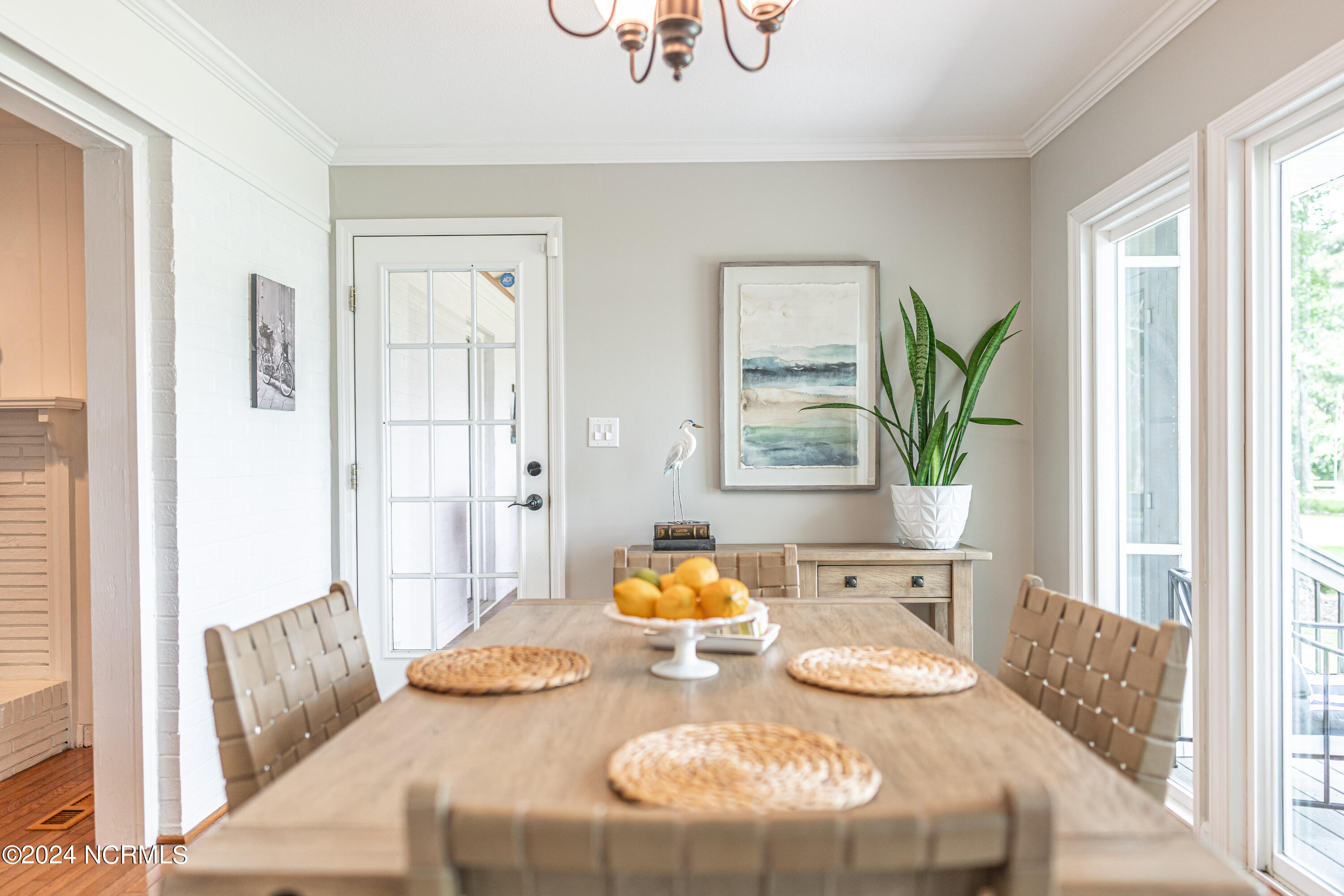 28 S Lakeshore Drive