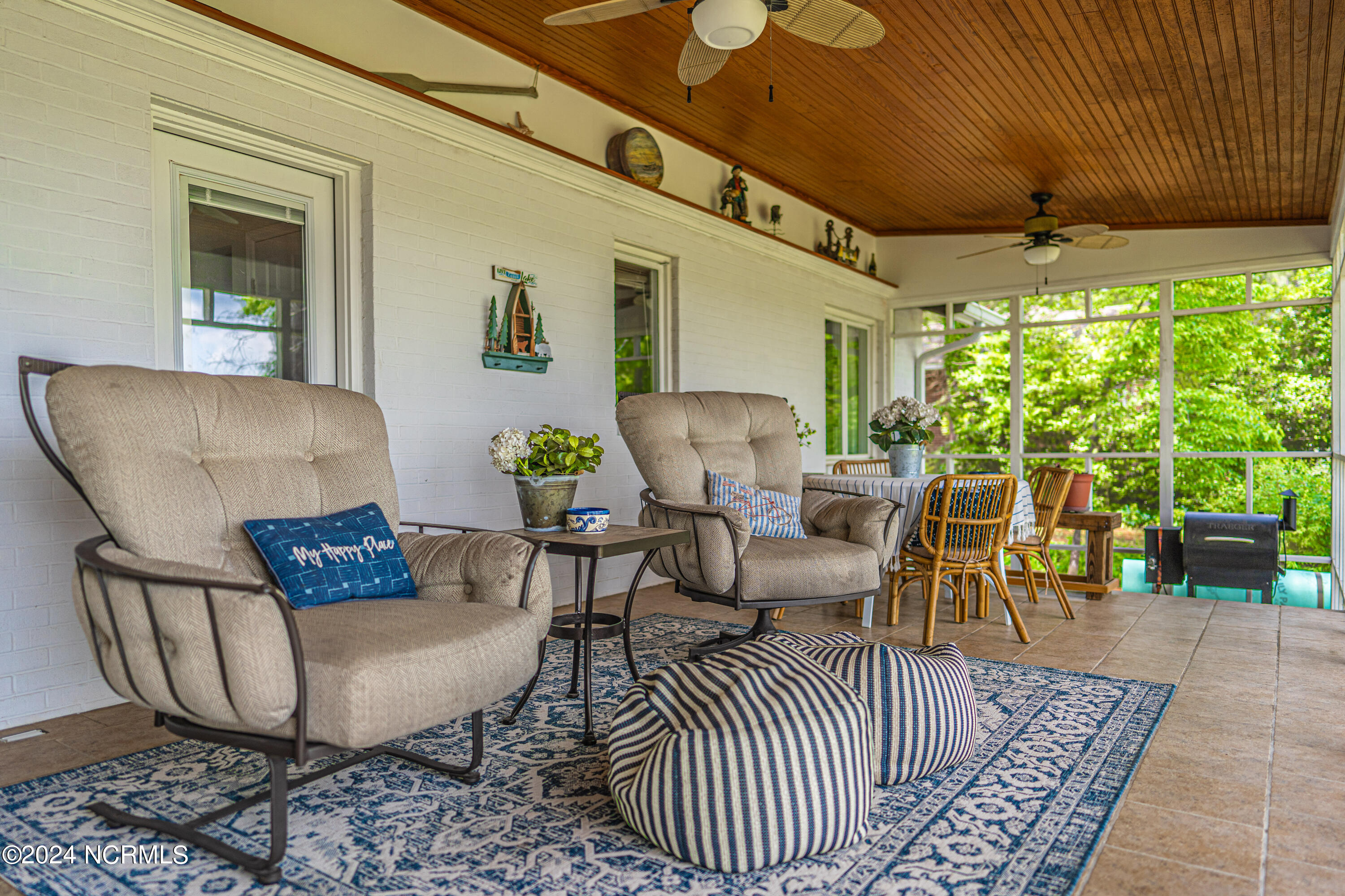 28 S Lakeshore Drive