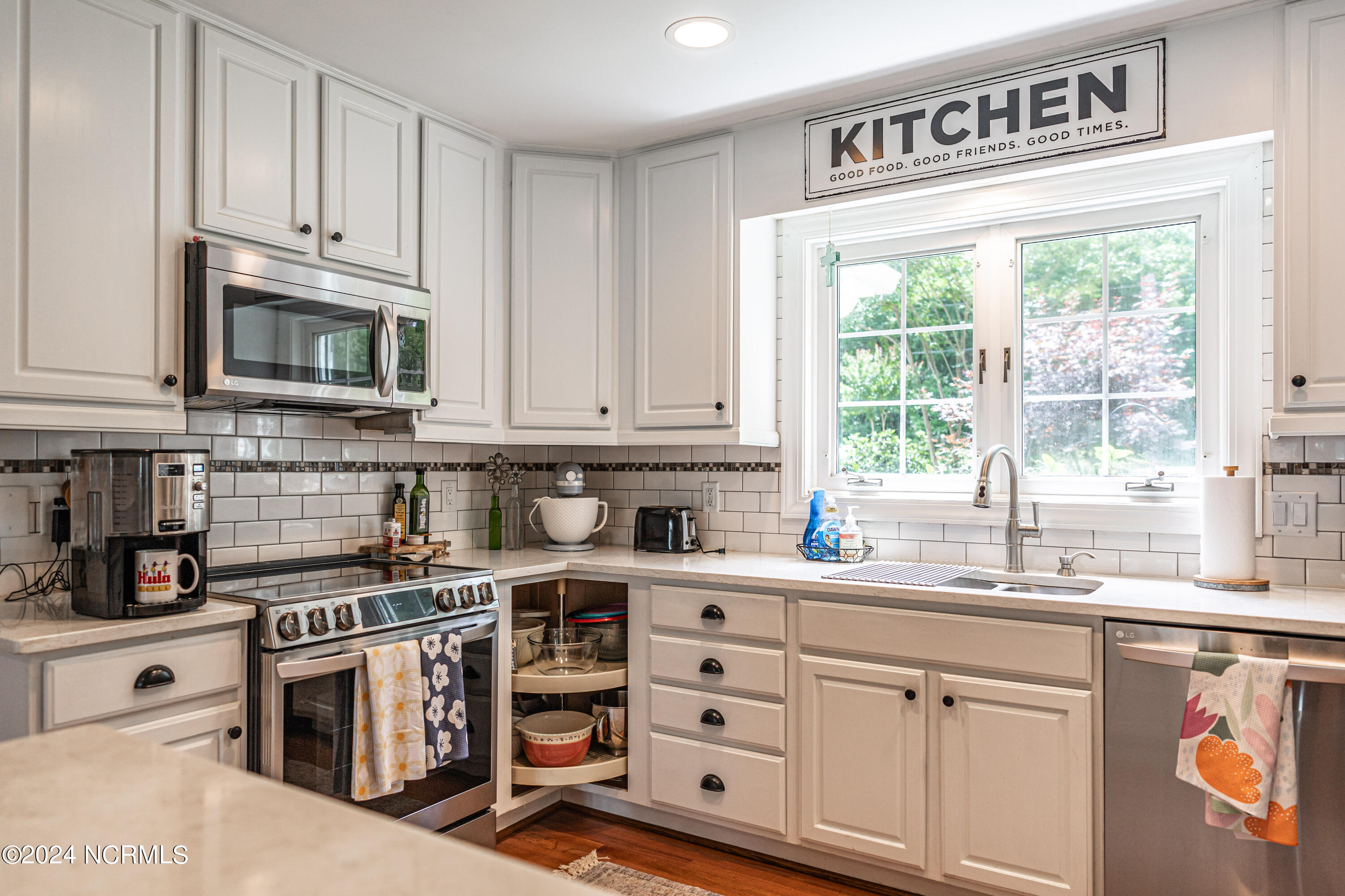 28 S Lakeshore Drive