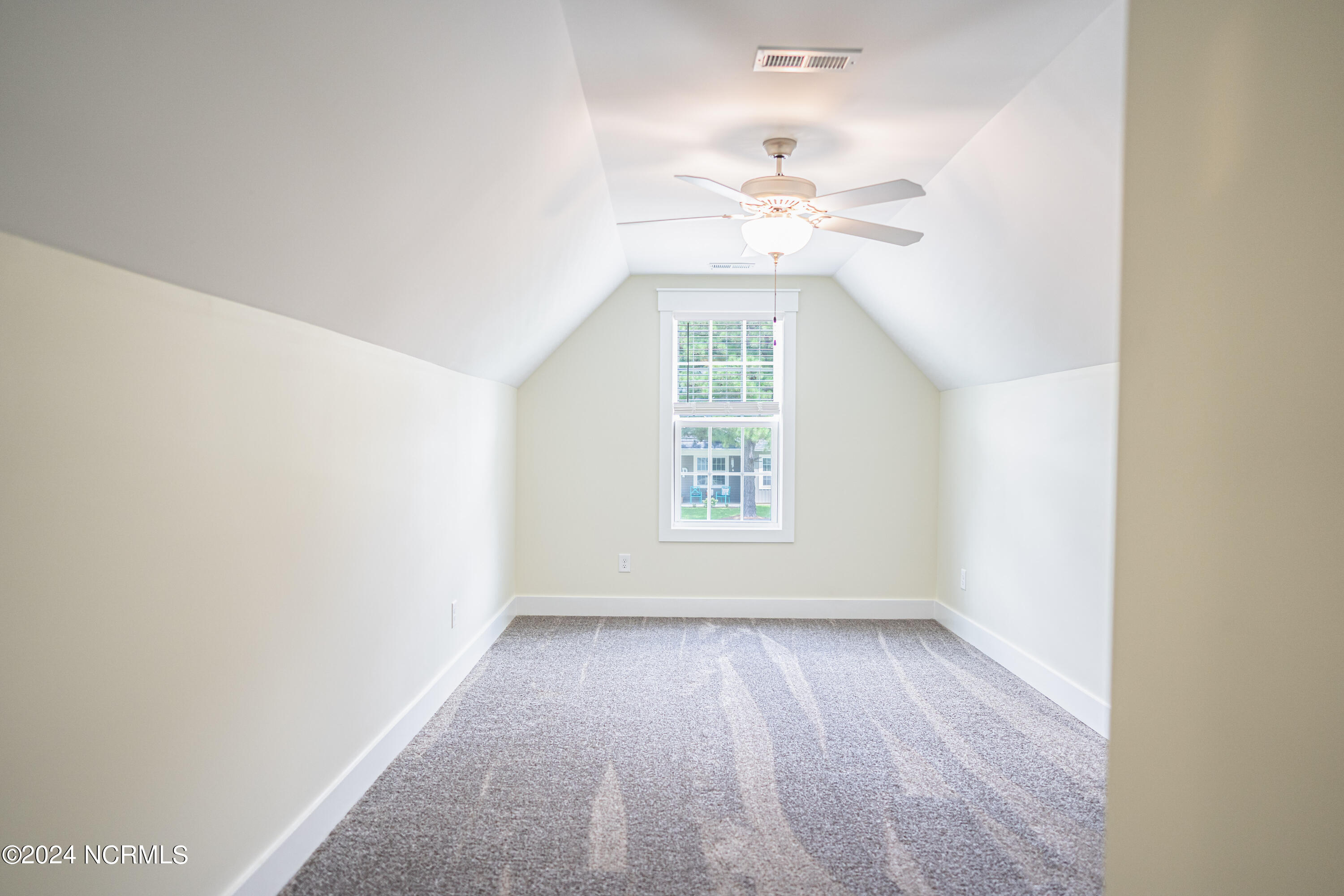 712 Winds Way