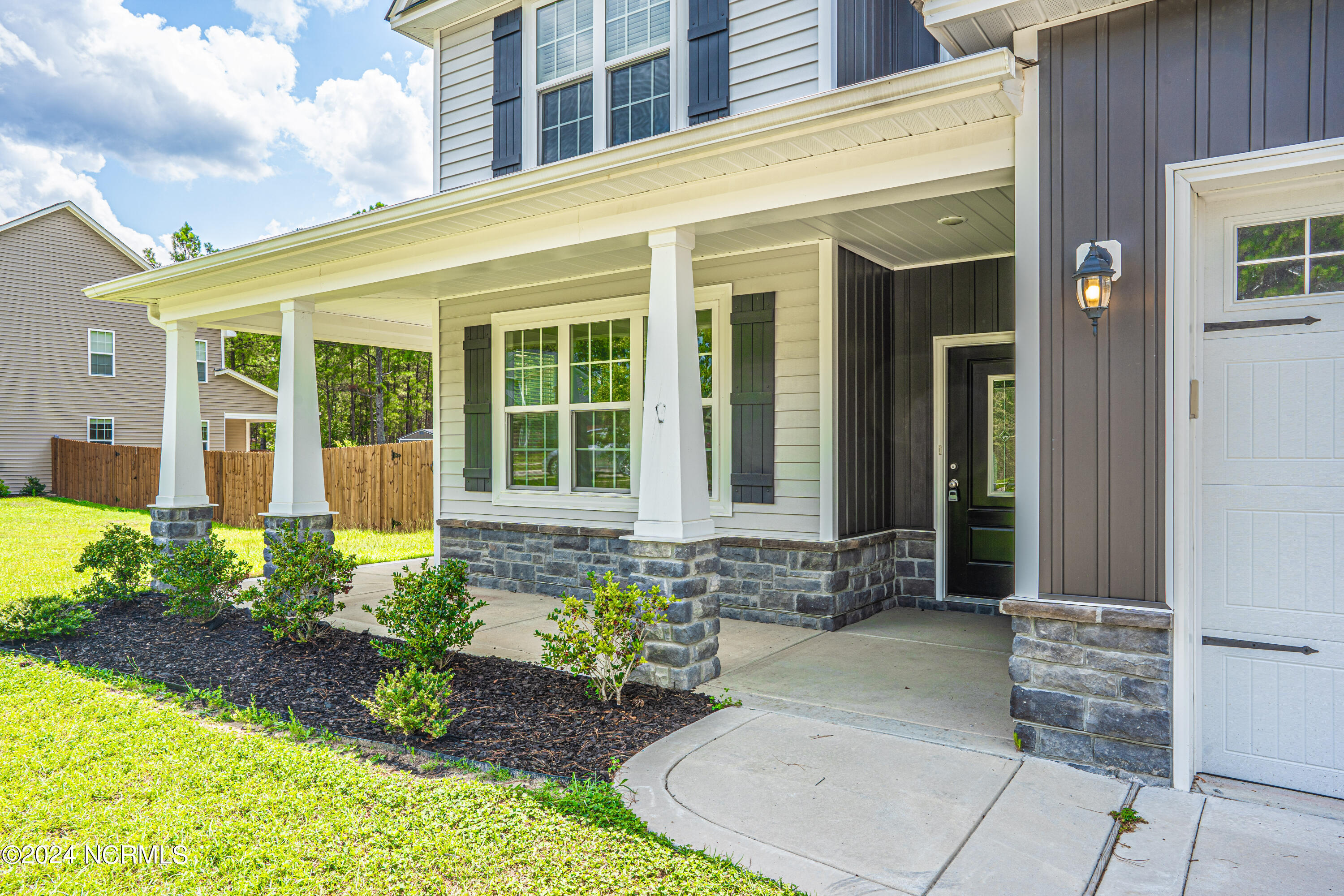 712 Winds Way