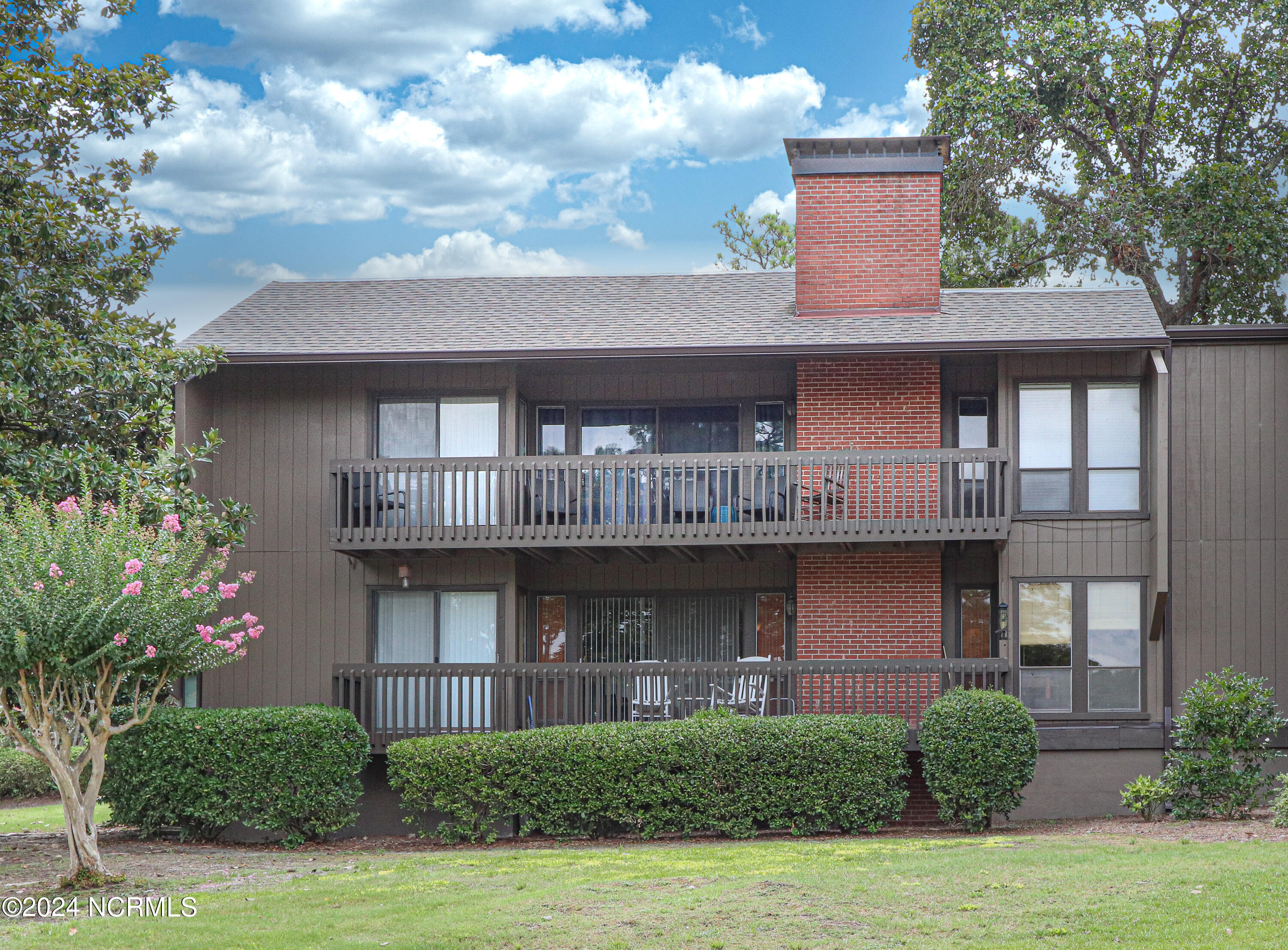 250 Sugar Gum Lane 256