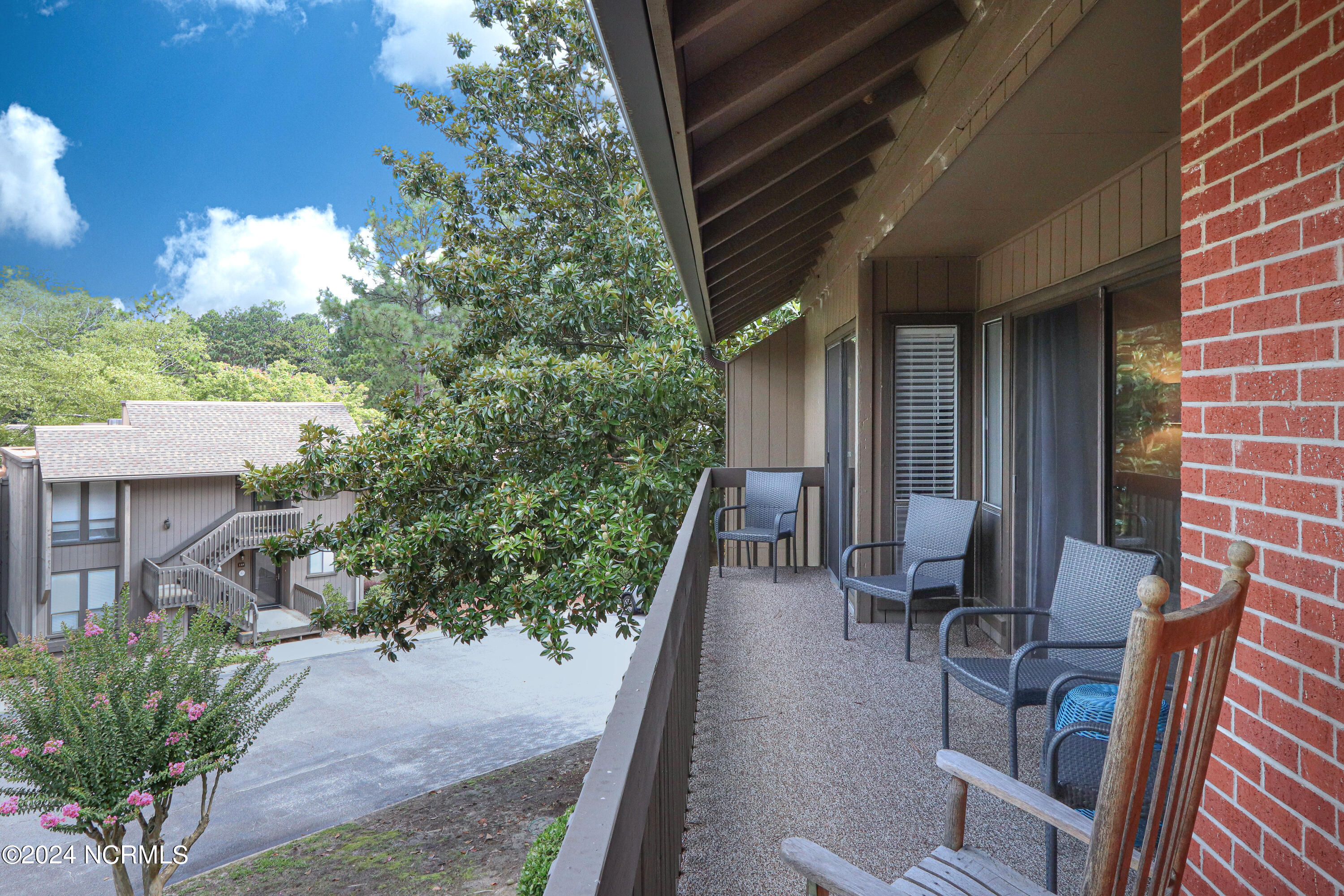 250 Sugar Gum Lane 256