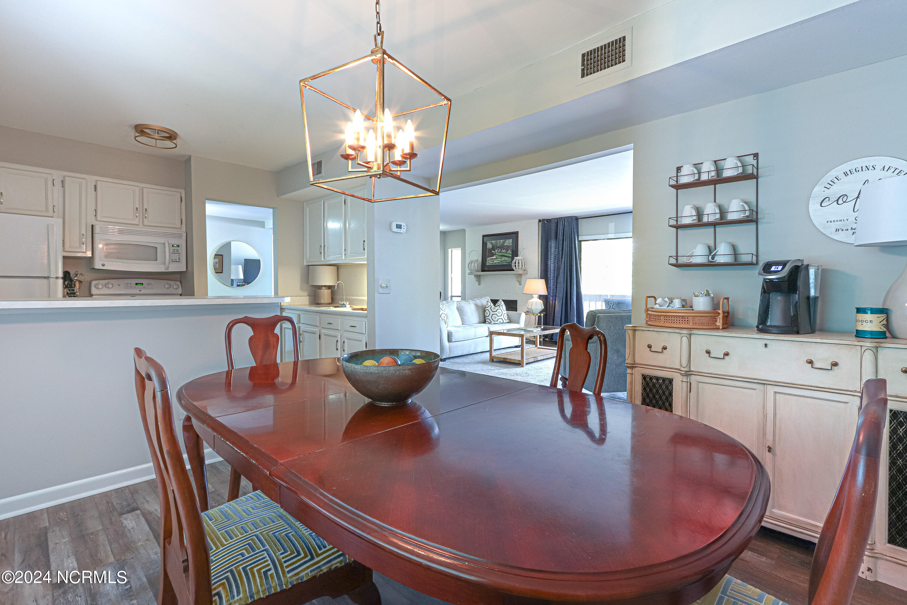 250 Sugar Gum Lane 256