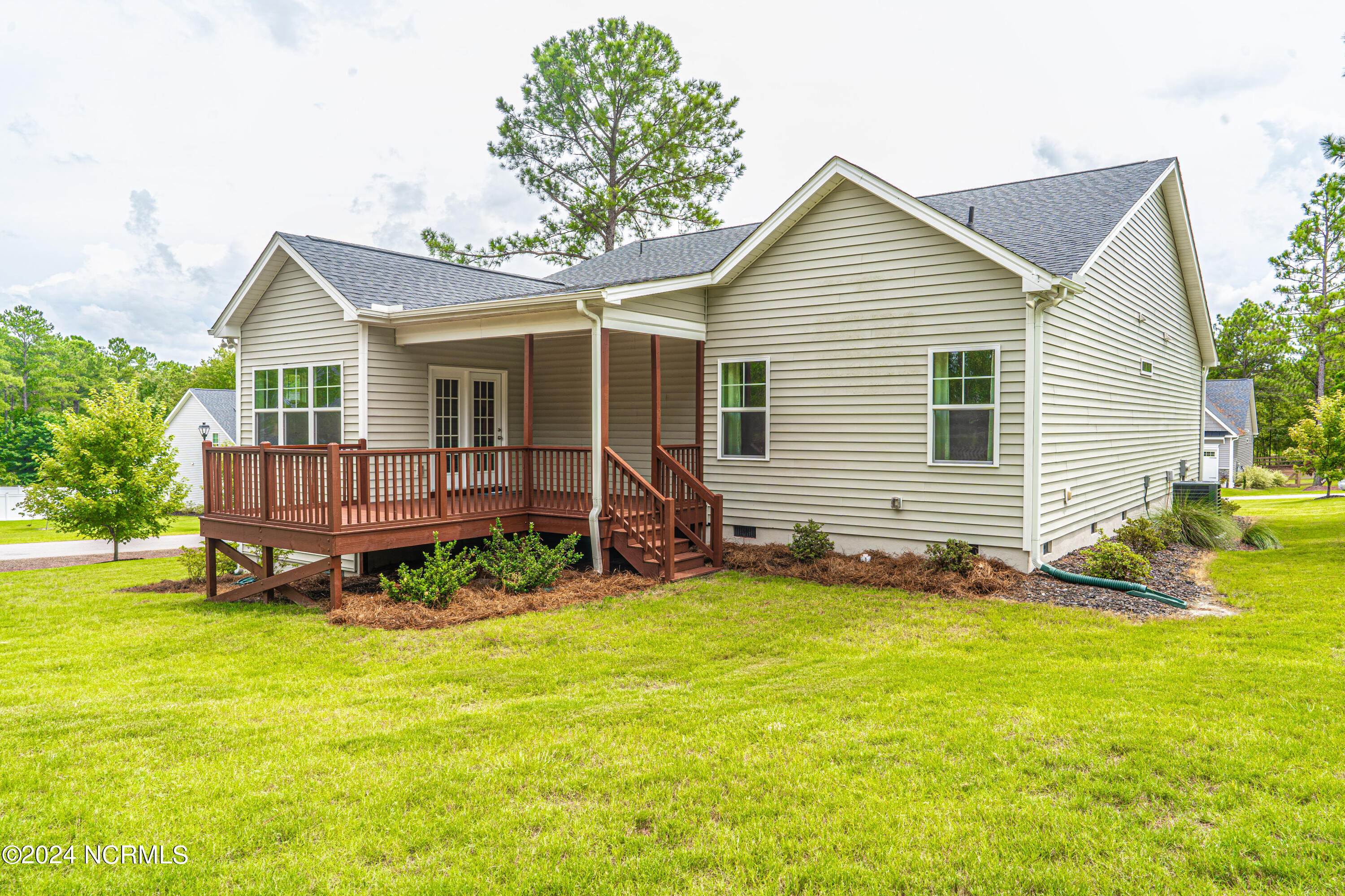 533 Pondpine Lane