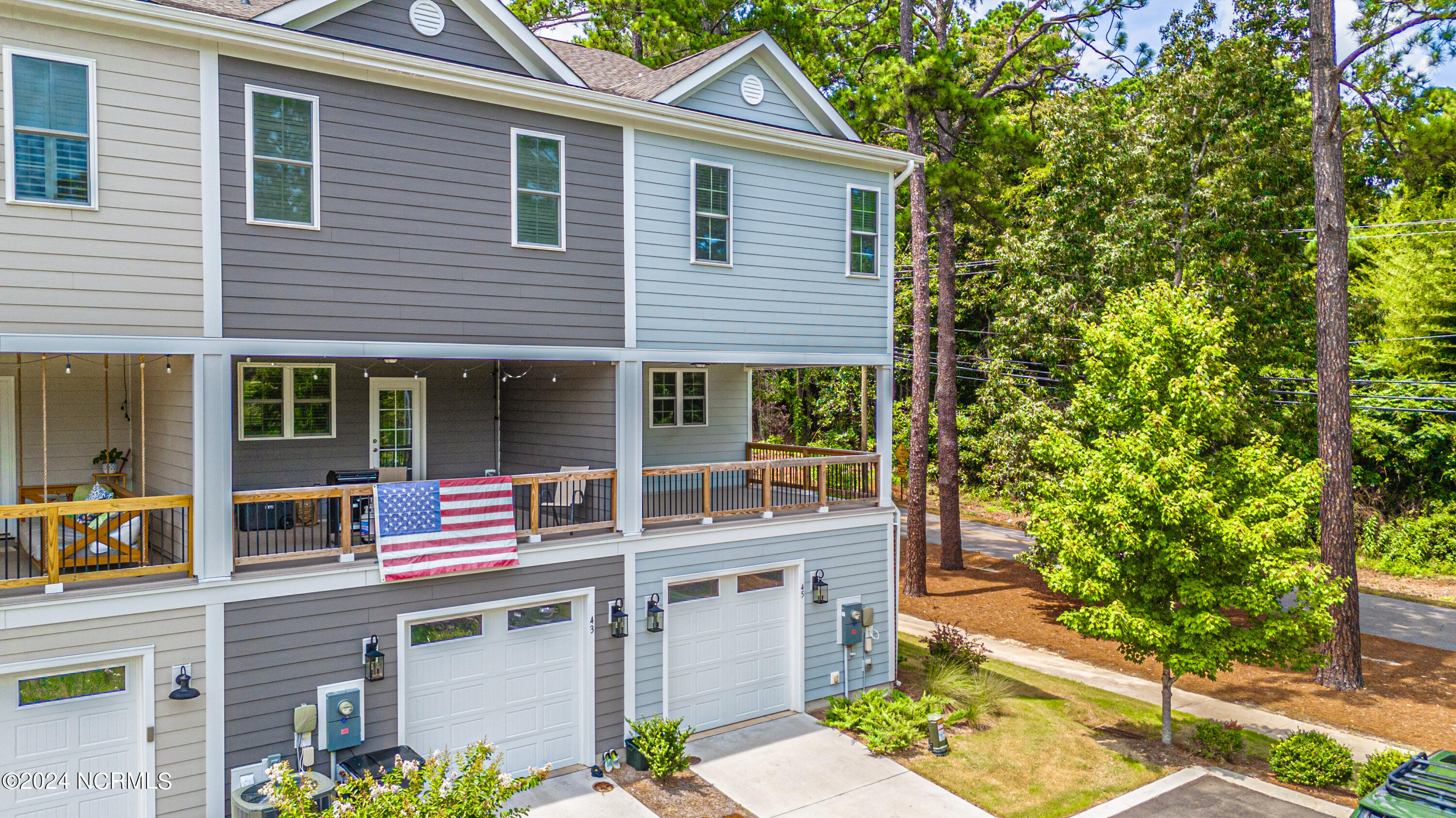 45 Brownstone Lane