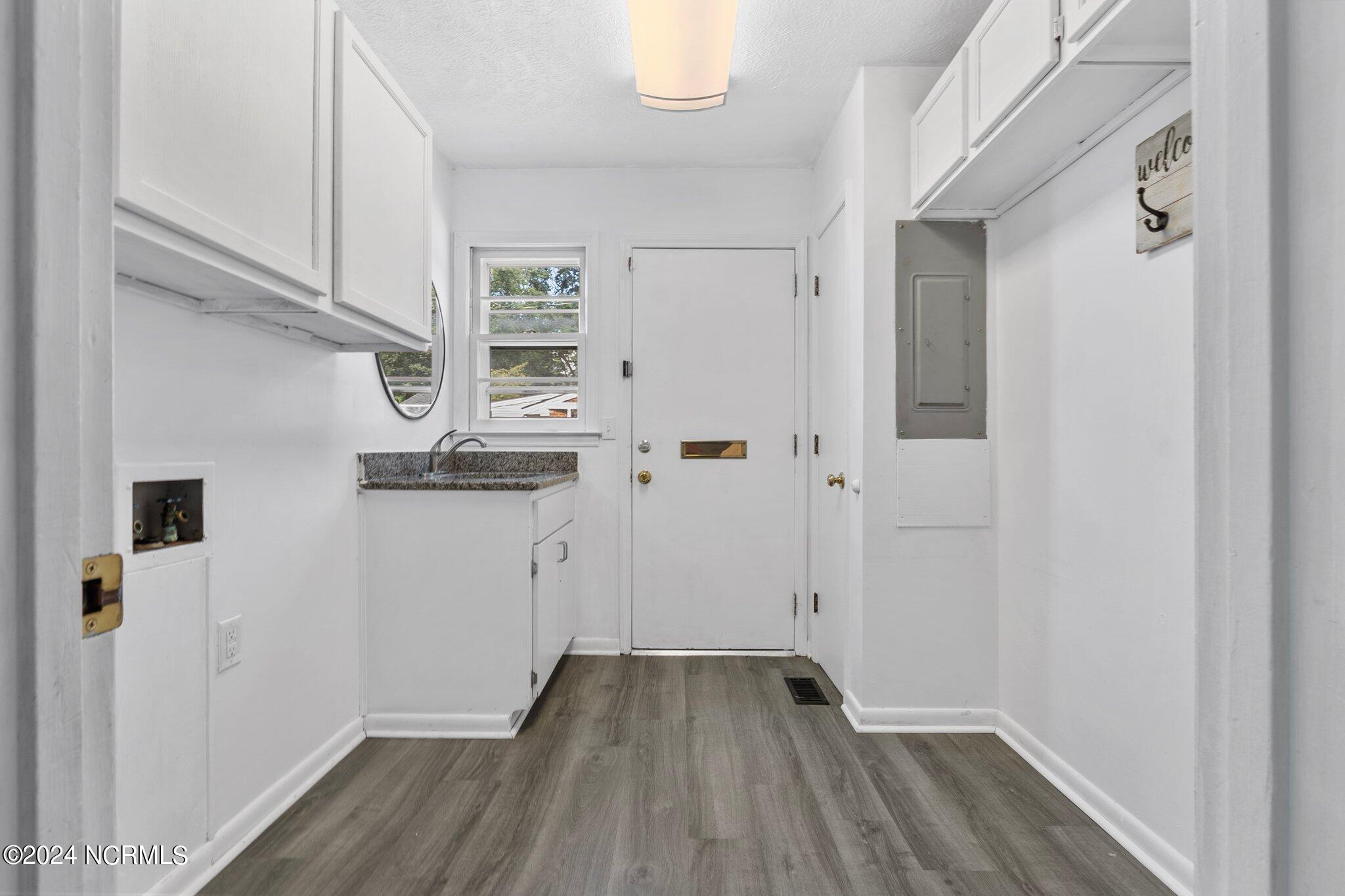 1708 N Poplar Street