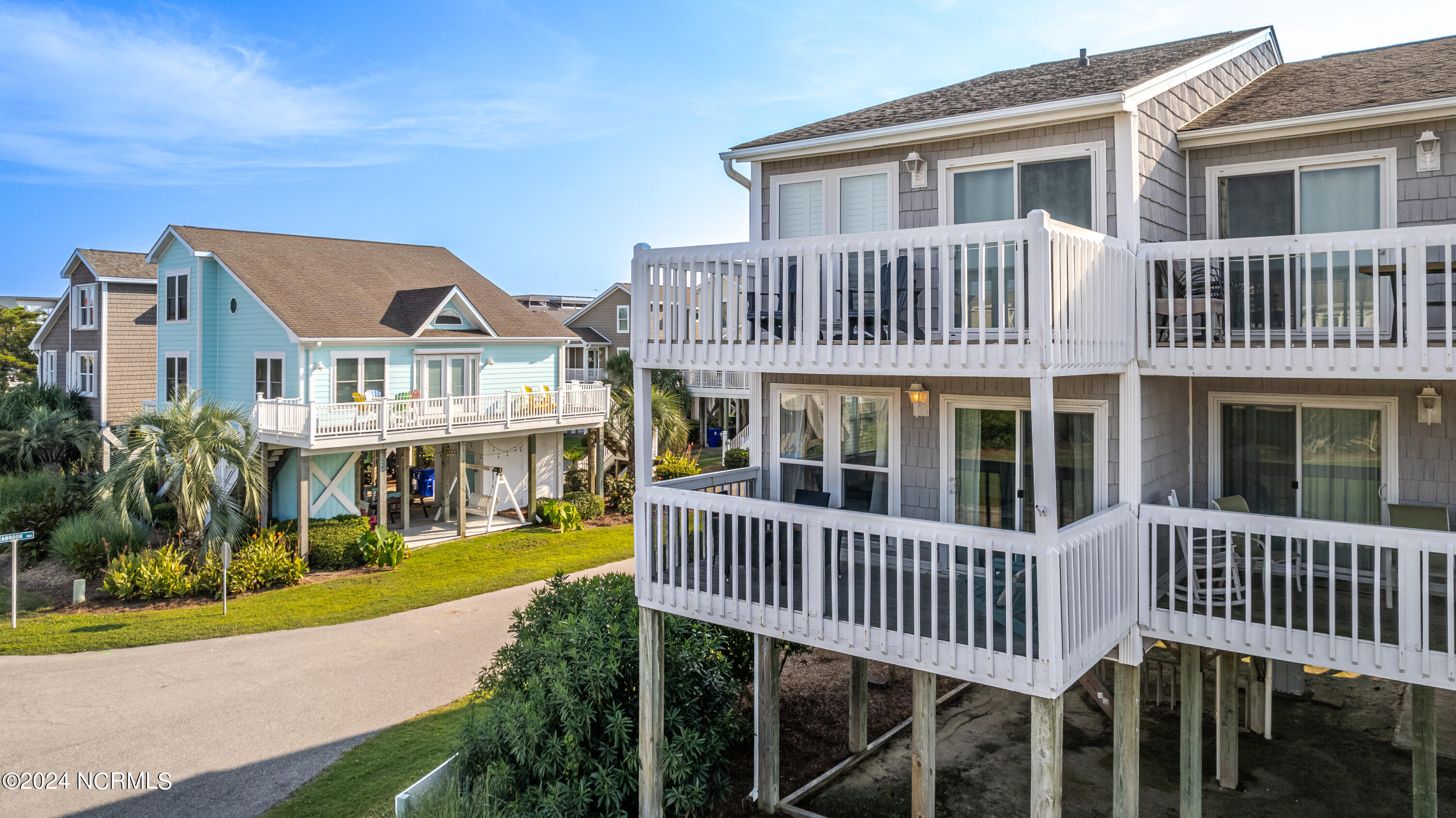 2 Seabrook Road B4 B4