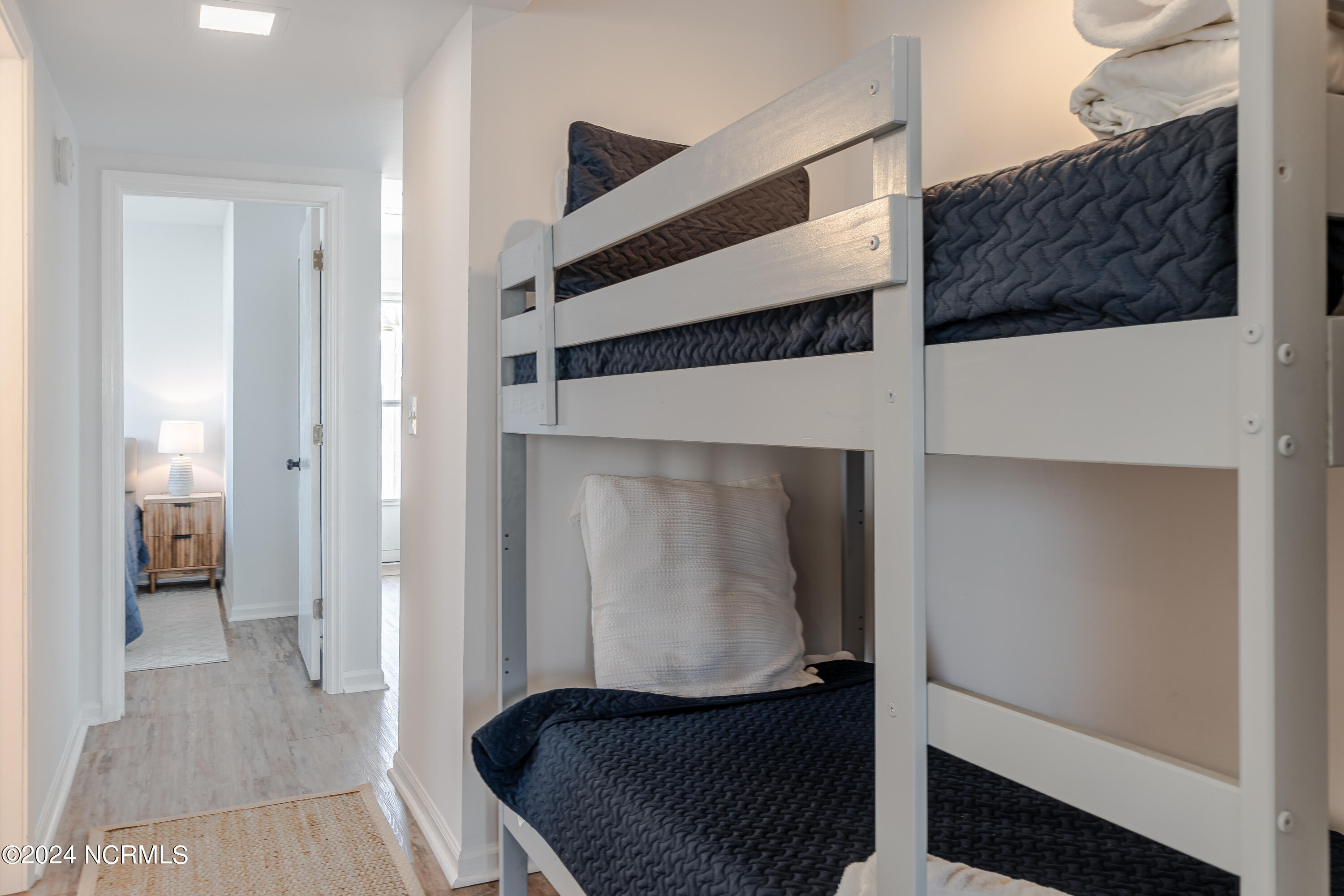 2 Seabrook Road B4 B4