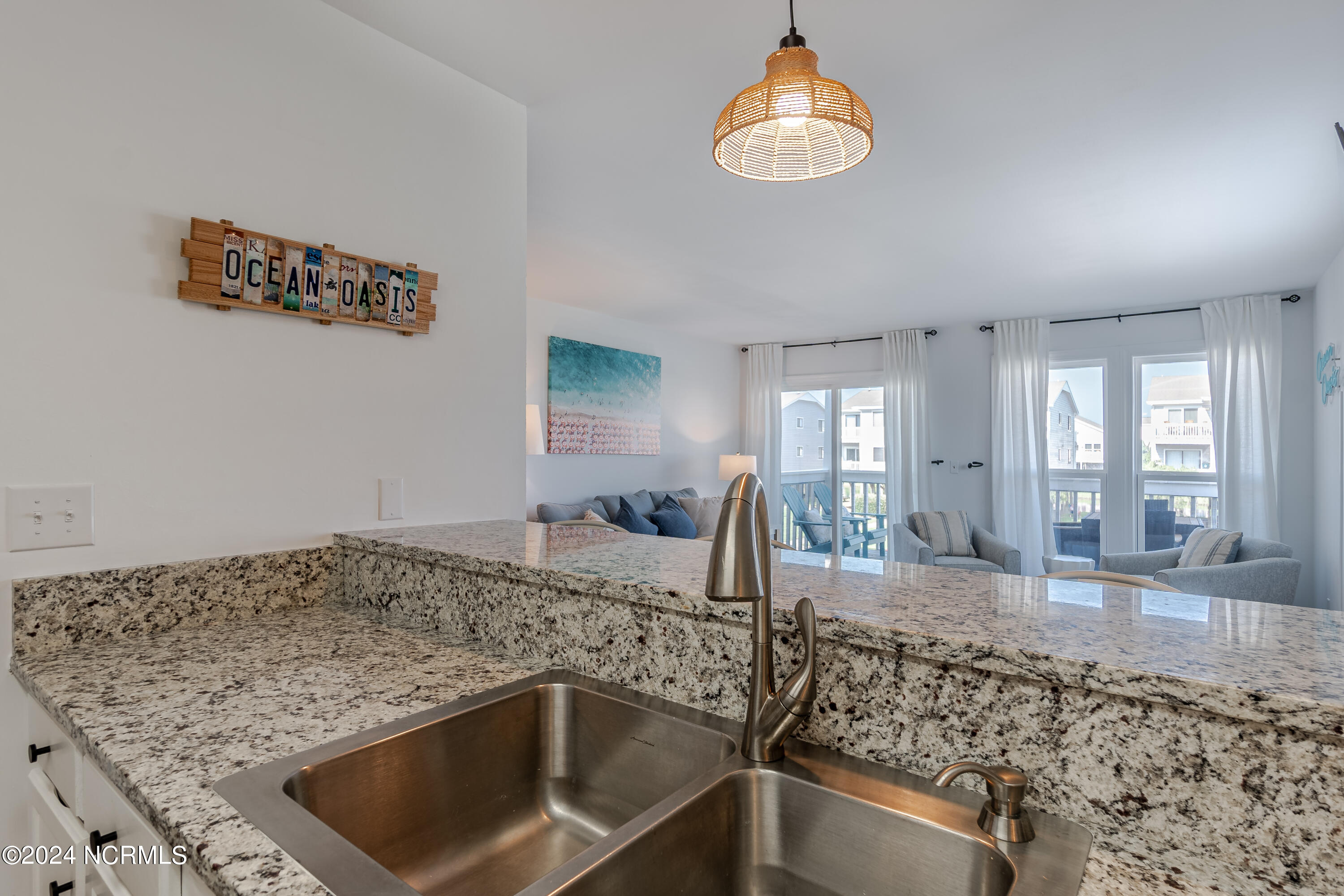 2 Seabrook Road B4 B4