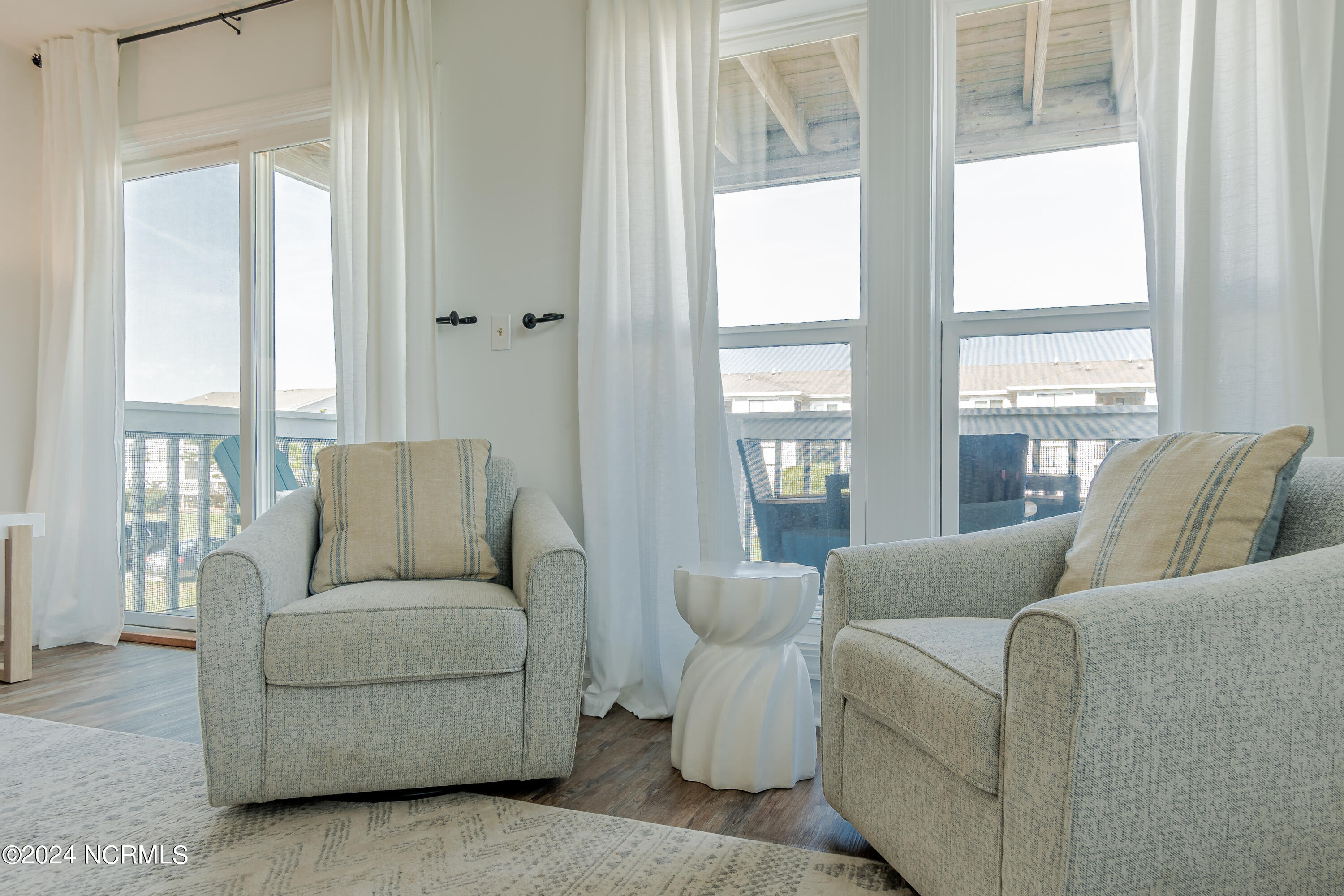 2 Seabrook Road B4 B4