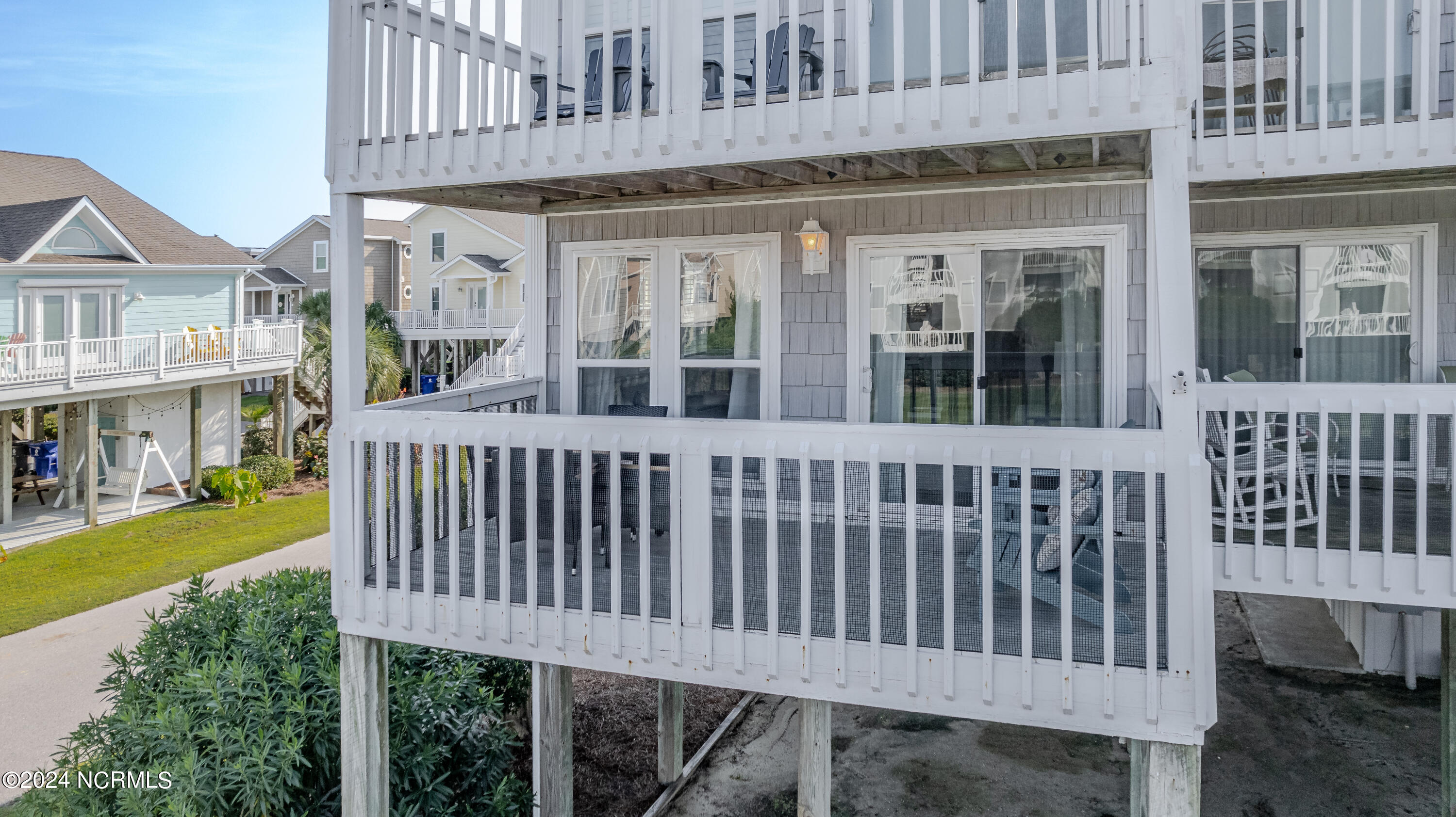 2 Seabrook Road B4 B4