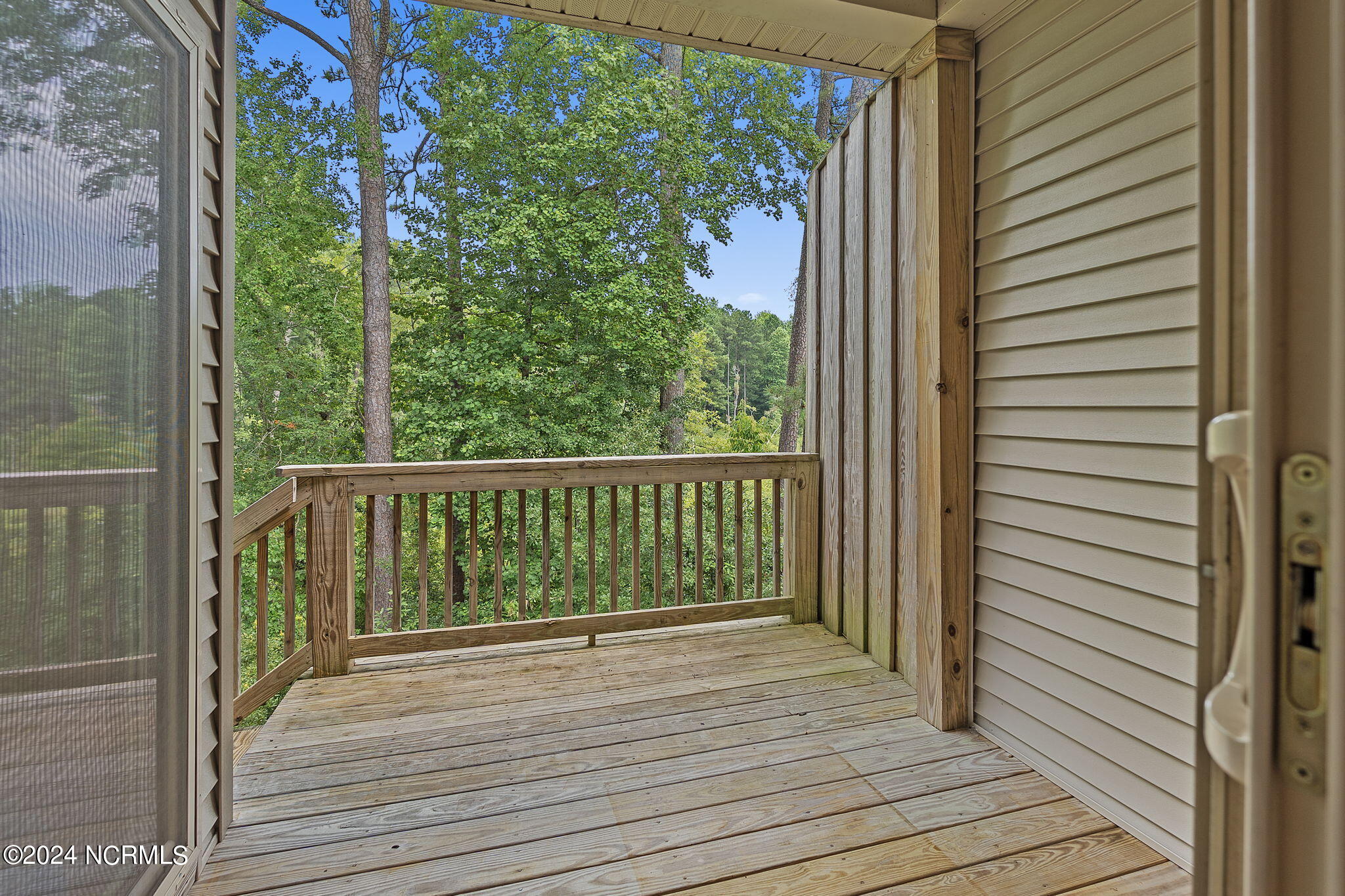 76 Cypress Creek