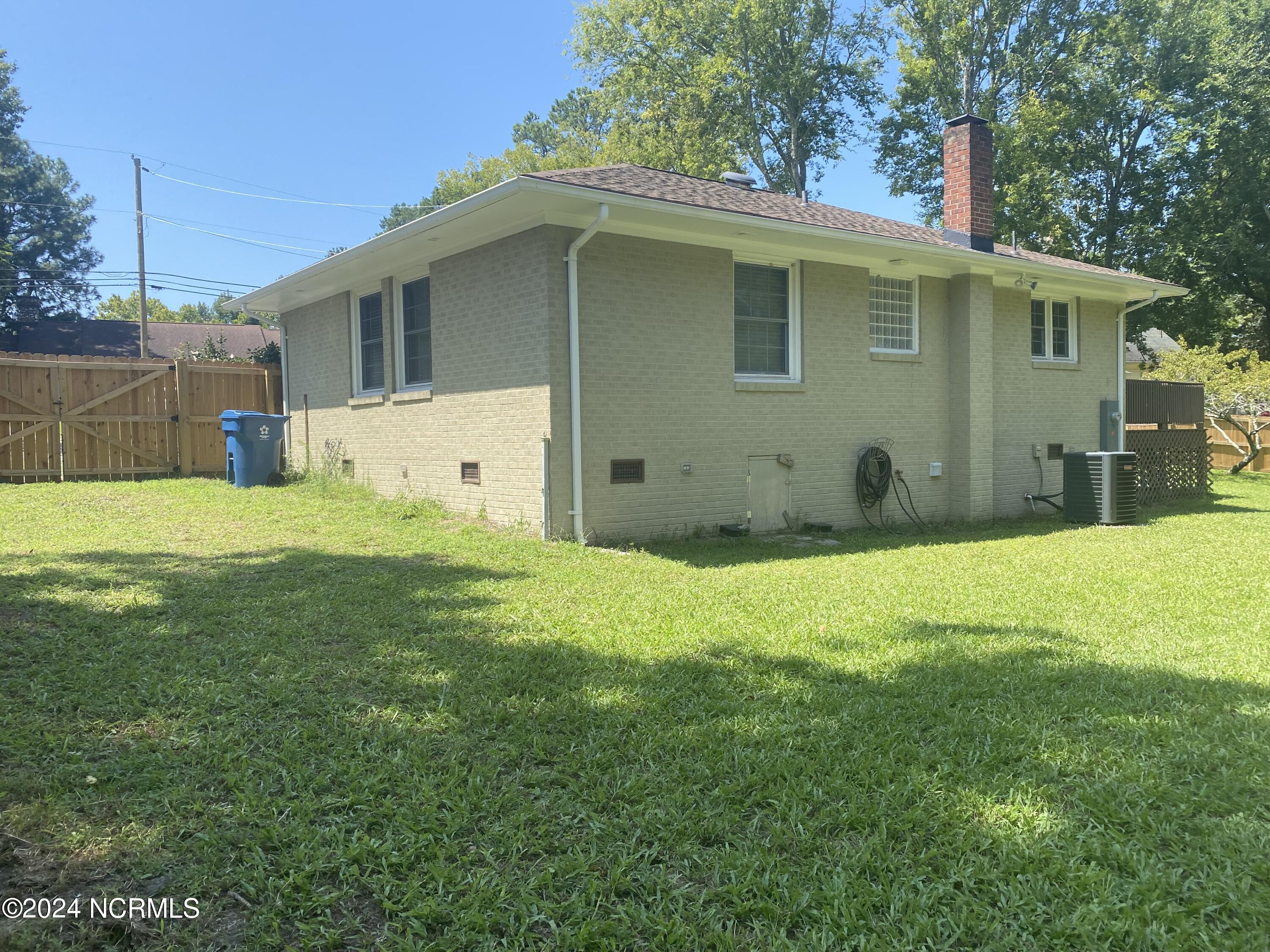 206 W Barrett Street