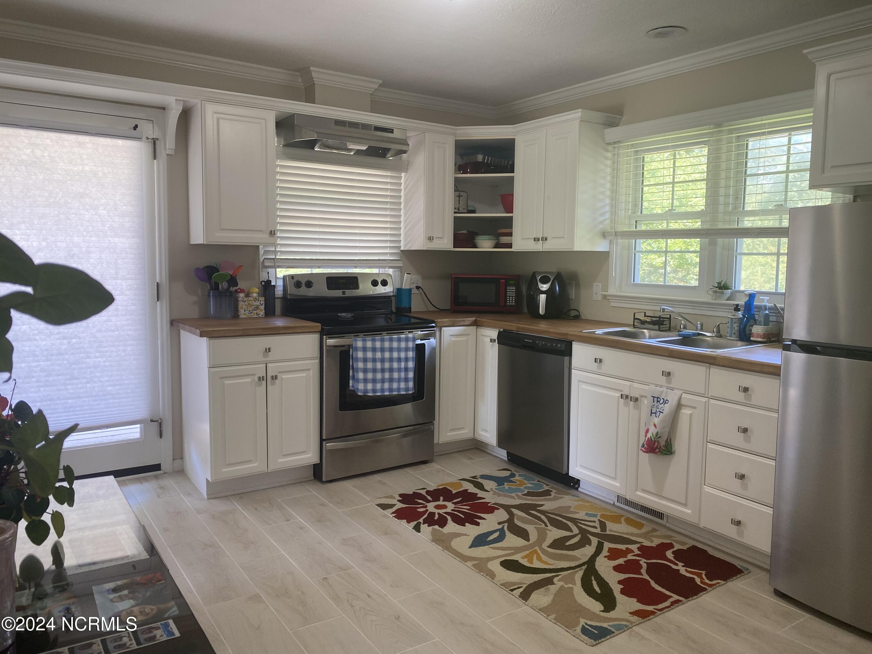 206 W Barrett Street