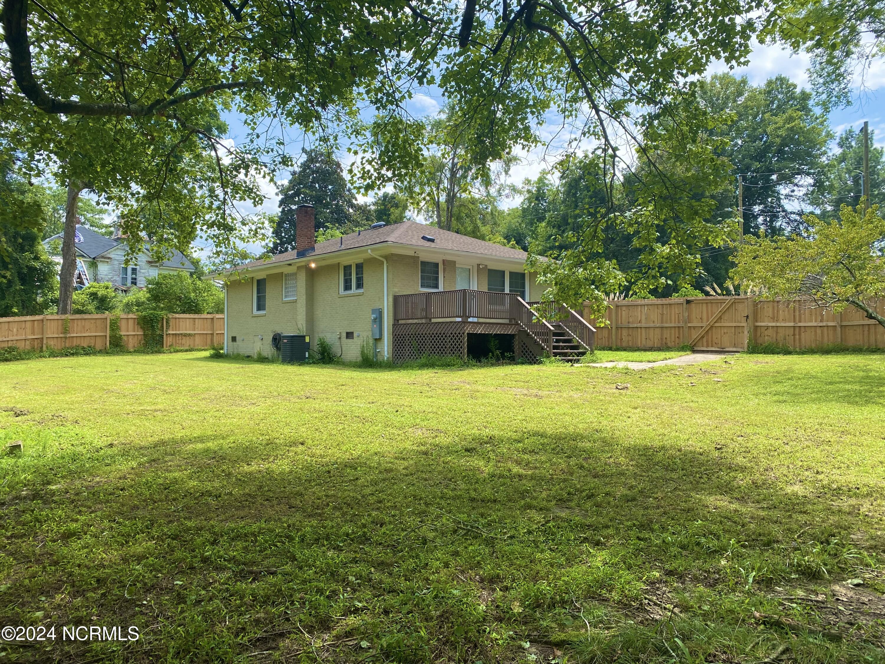 206 W Barrett Street