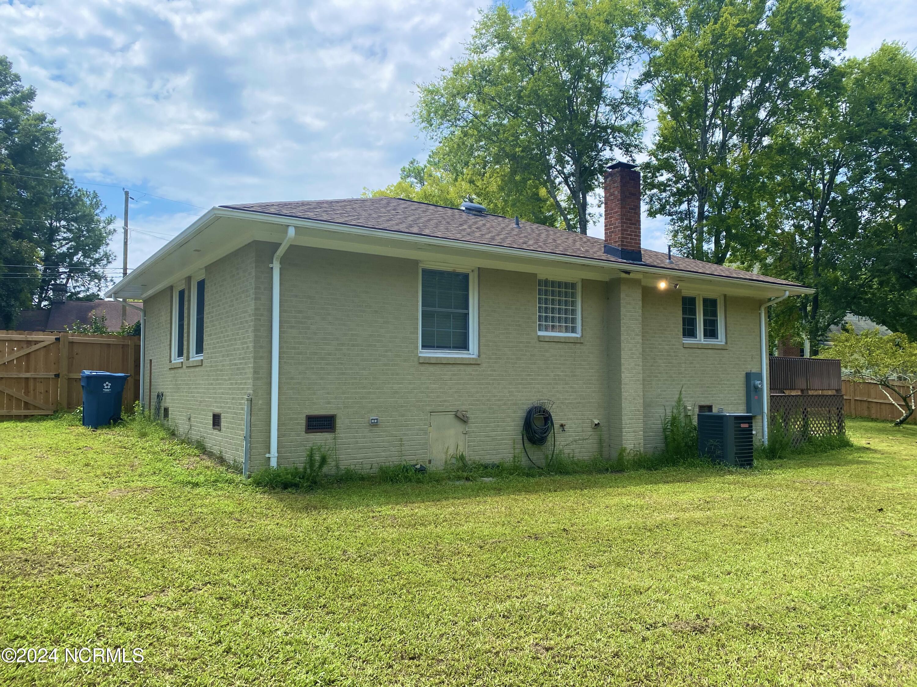 206 W Barrett Street