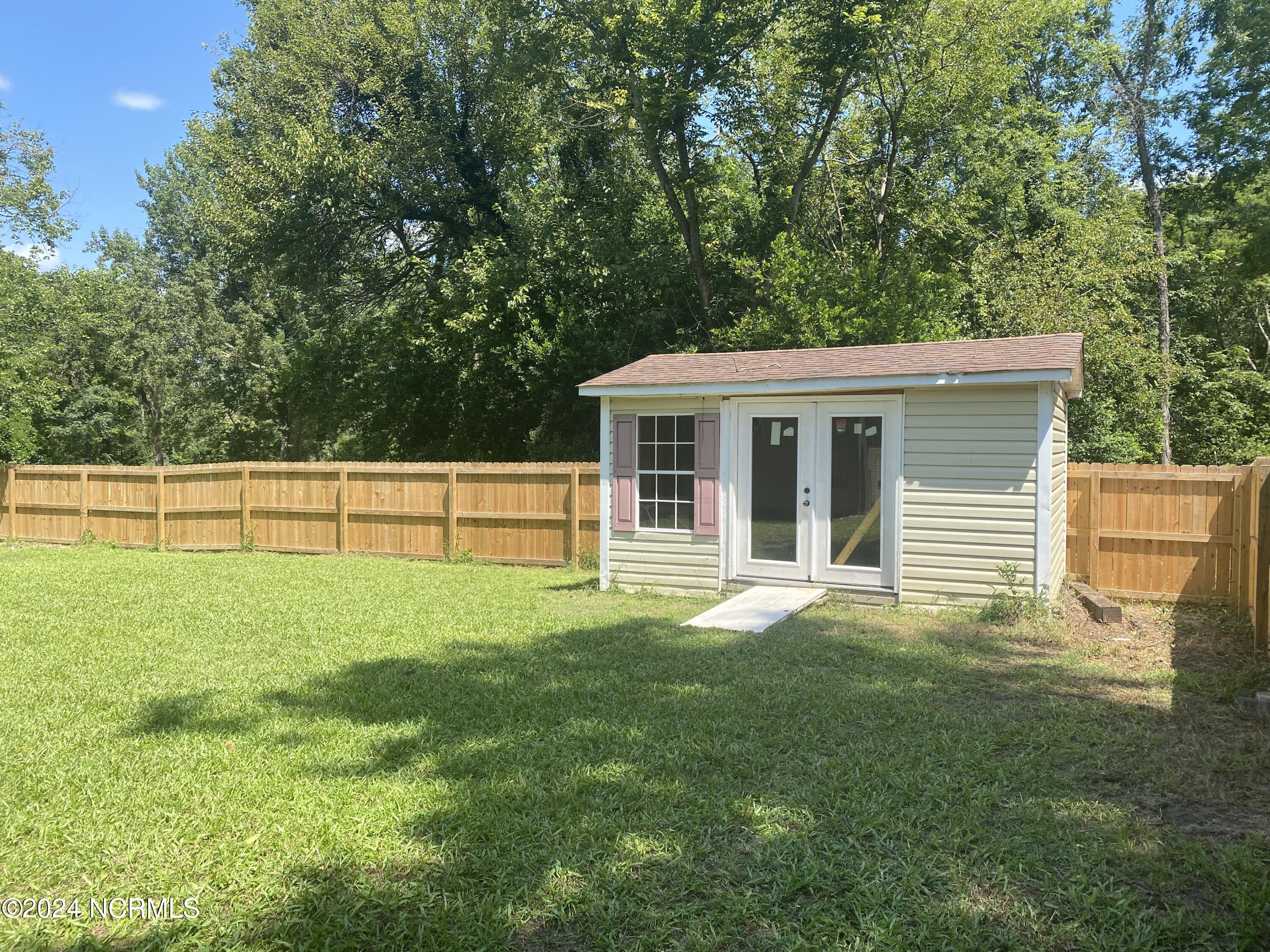 206 W Barrett Street