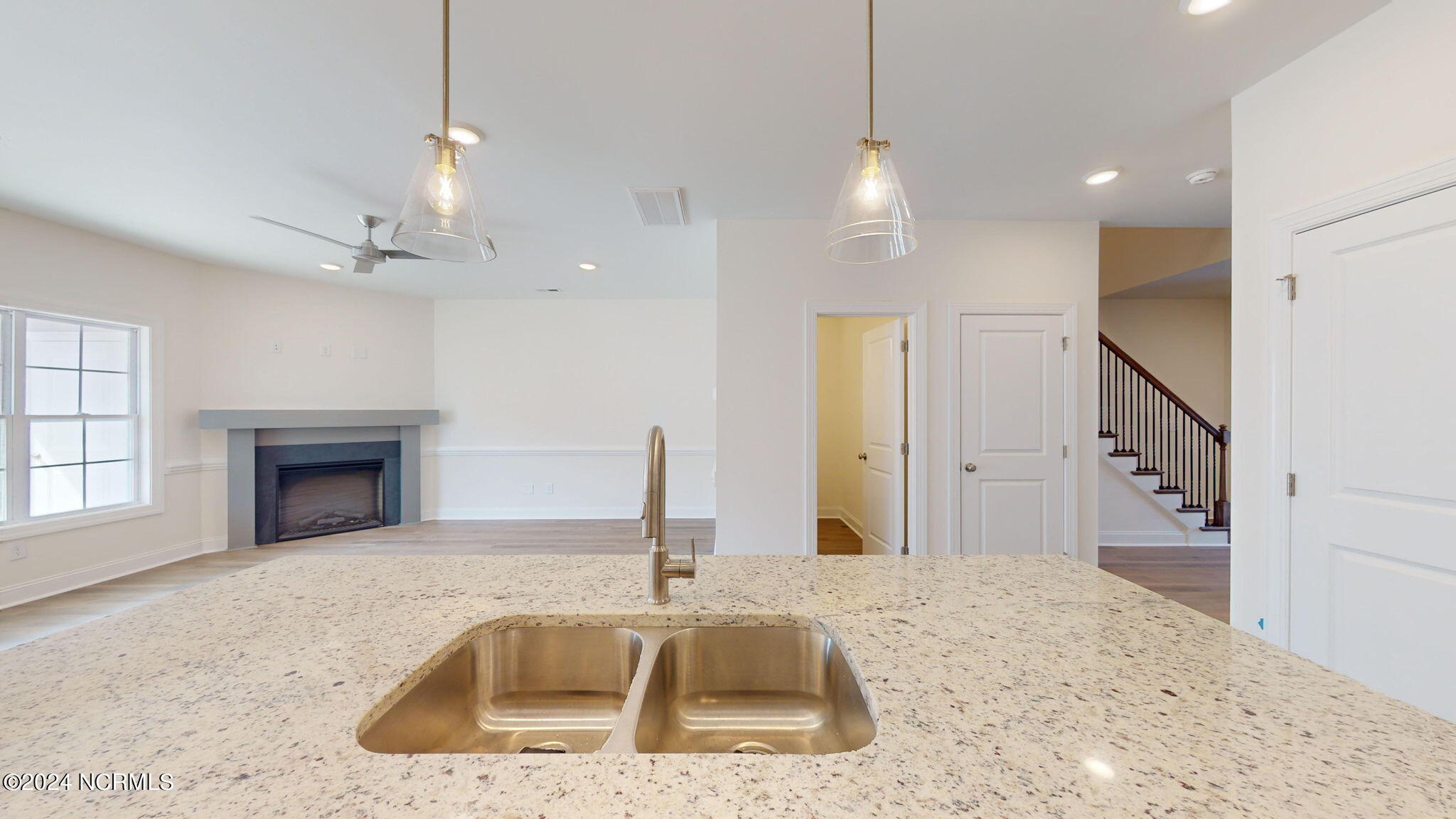 2005 Newbury Way B