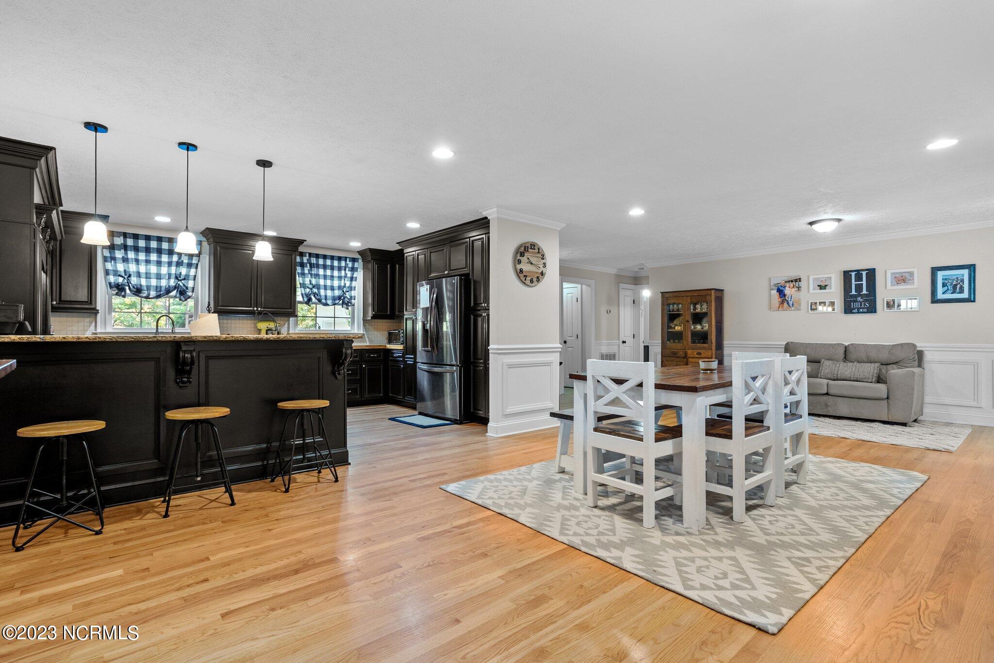 40 Torrey Pines Lane