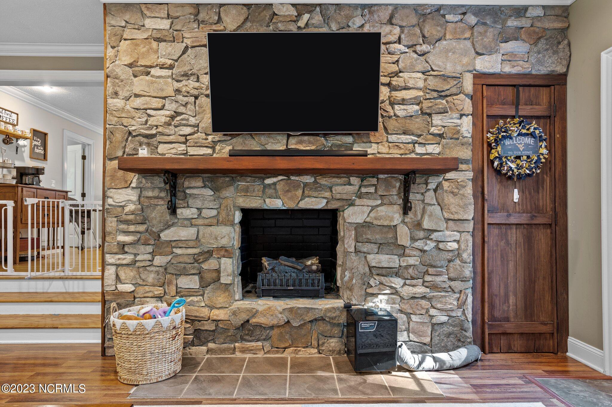 40 Torrey Pines Lane