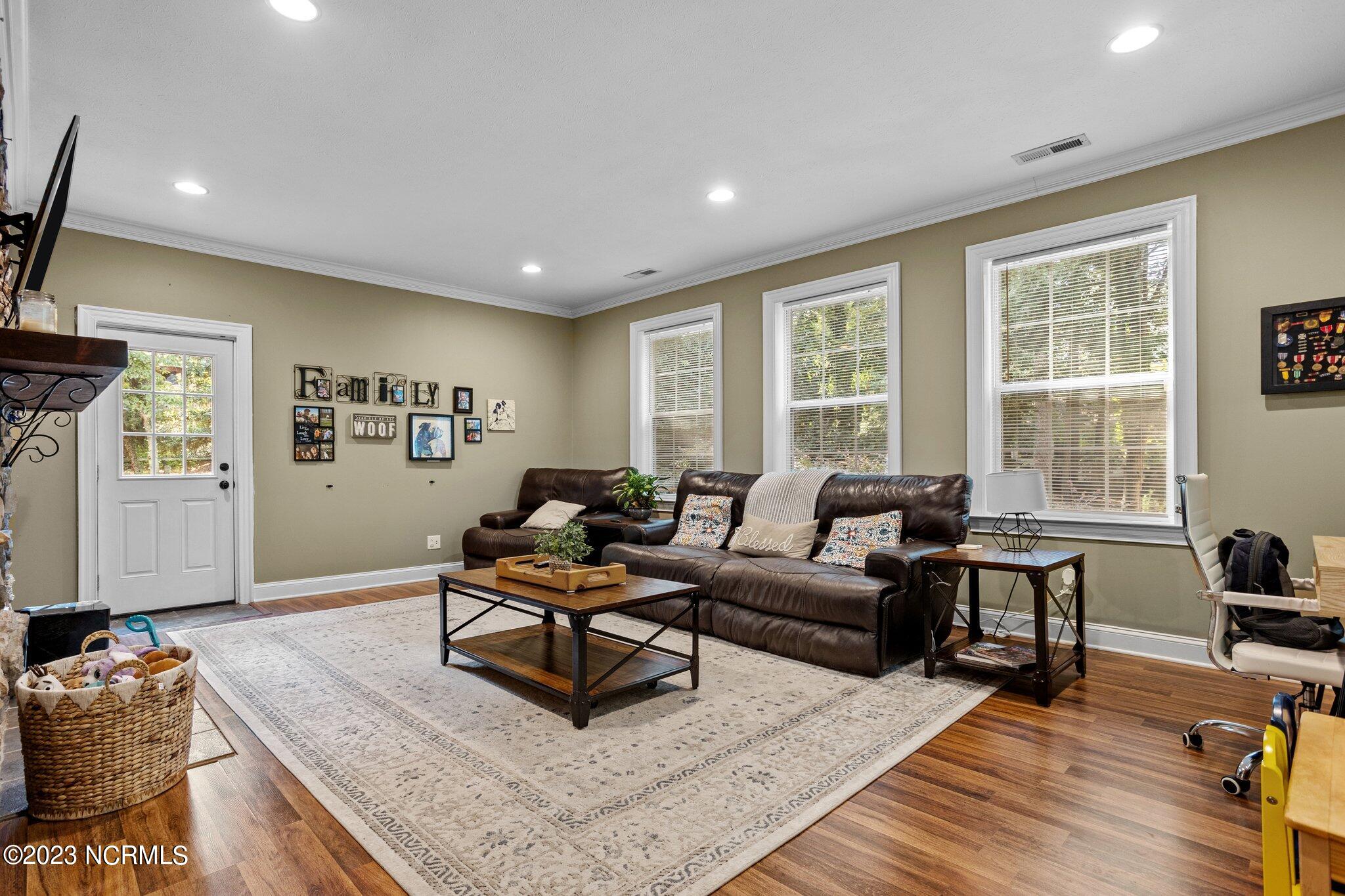 40 Torrey Pines Lane